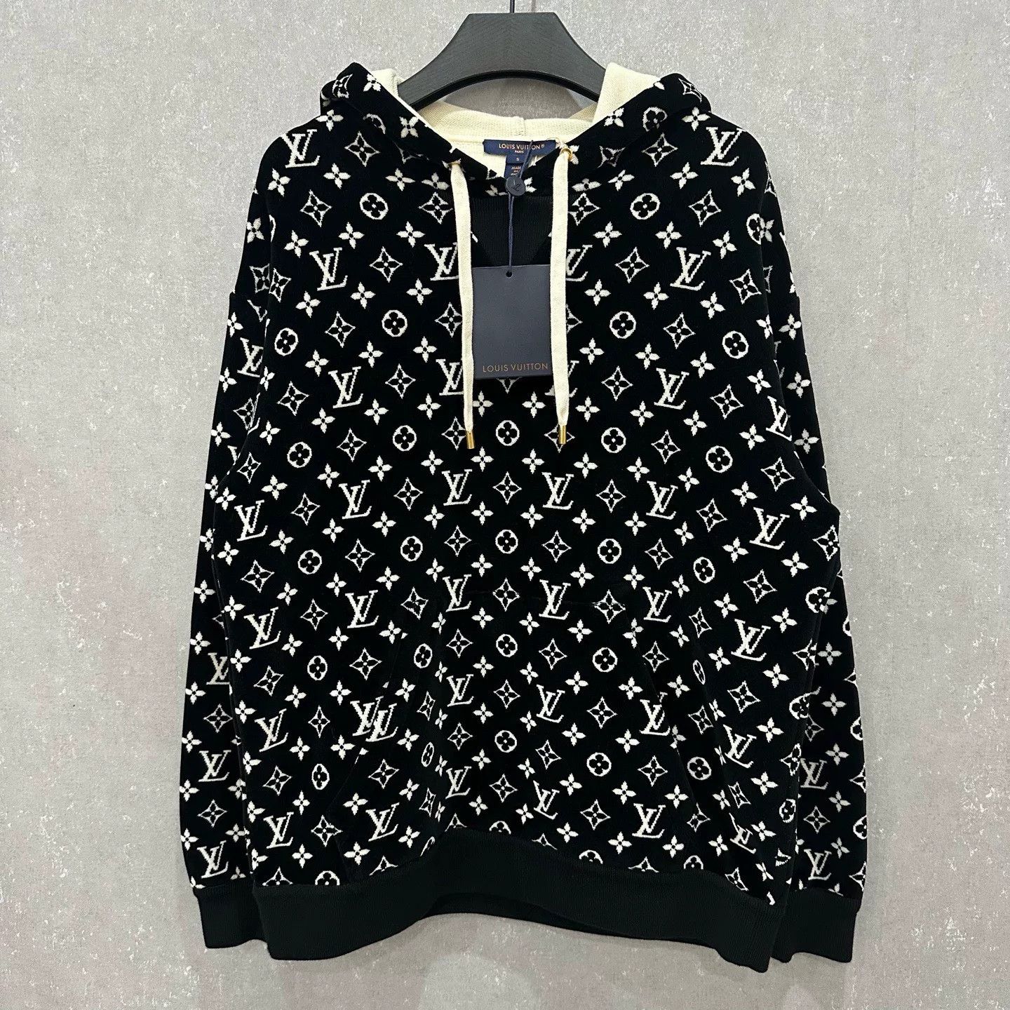 Louis Vuitton Louis Vuitton Logo Velvet Hoodie Size S / US 4 / IT 40 - 4 Thumbnail