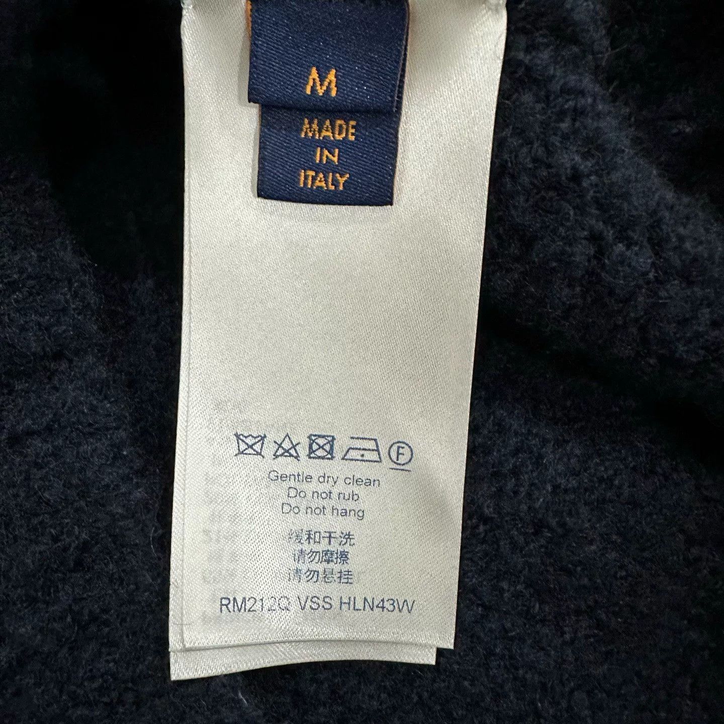 Louis Vuitton Louis Vuitton Logo Teddy Sweater M Size US M / EU 48-50 / 2 - 8 Thumbnail