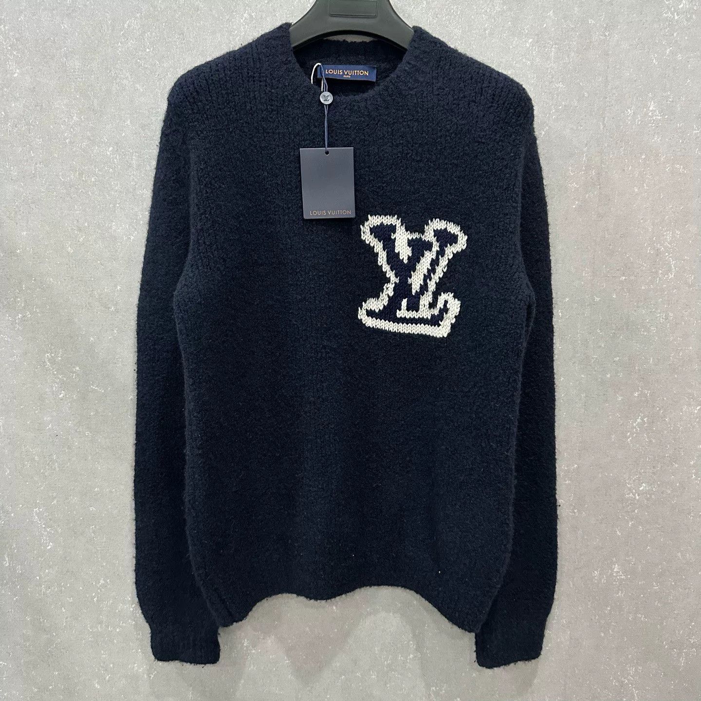 Louis Vuitton Louis Vuitton Logo Teddy Sweater M Size US M / EU 48-50 / 2 - 5 Thumbnail