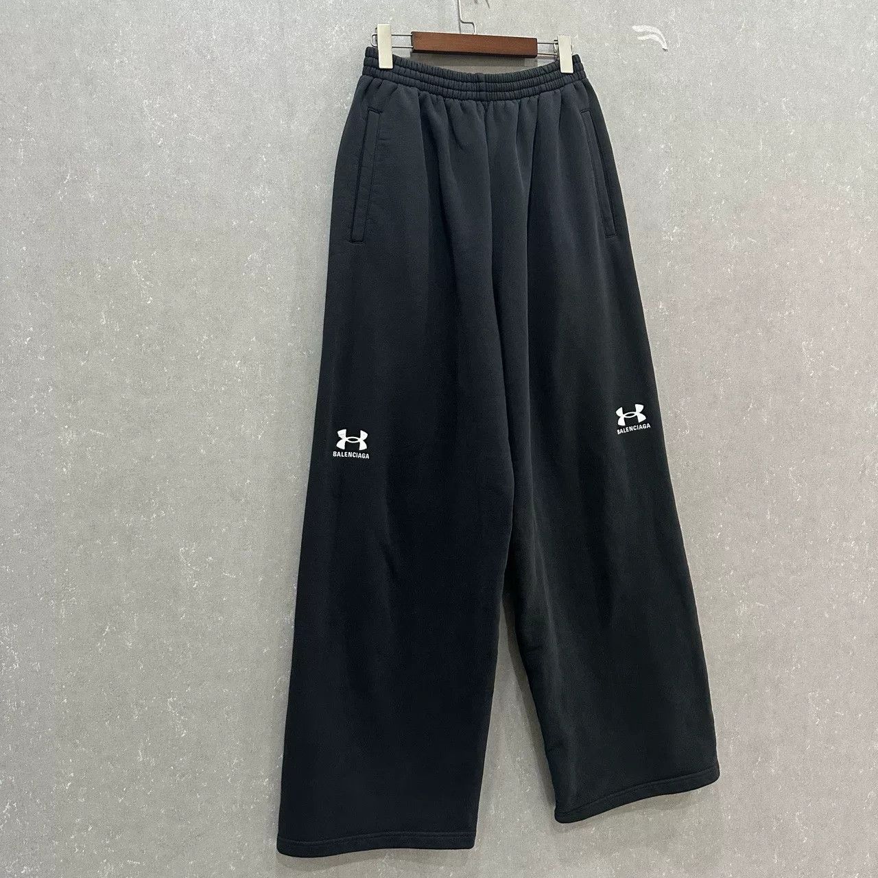 Balenciaga Balenciaga x Under Armour Embroidered Logo Wide-Leg Sweatpants Size 22" - 3 Thumbnail