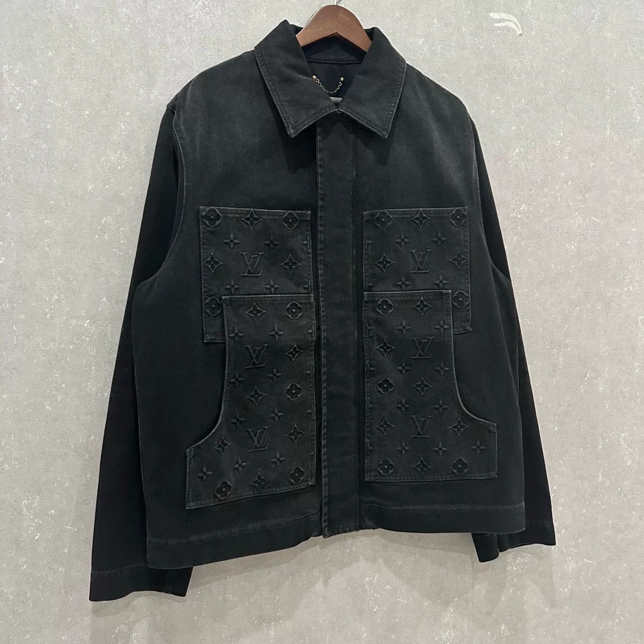 Louis Vuitton Louis Vuitton Logo Collar Denim Jacket Size US L / EU 52-54 / 3 - 3 Thumbnail