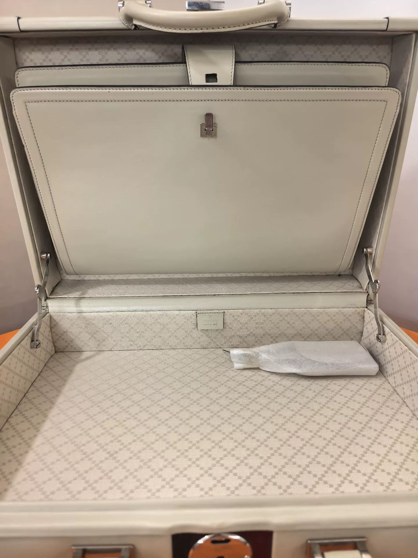 Gucci Gucci Vintage Hard Shell Travel Suitcase Size ONE SIZE - 7 Thumbnail