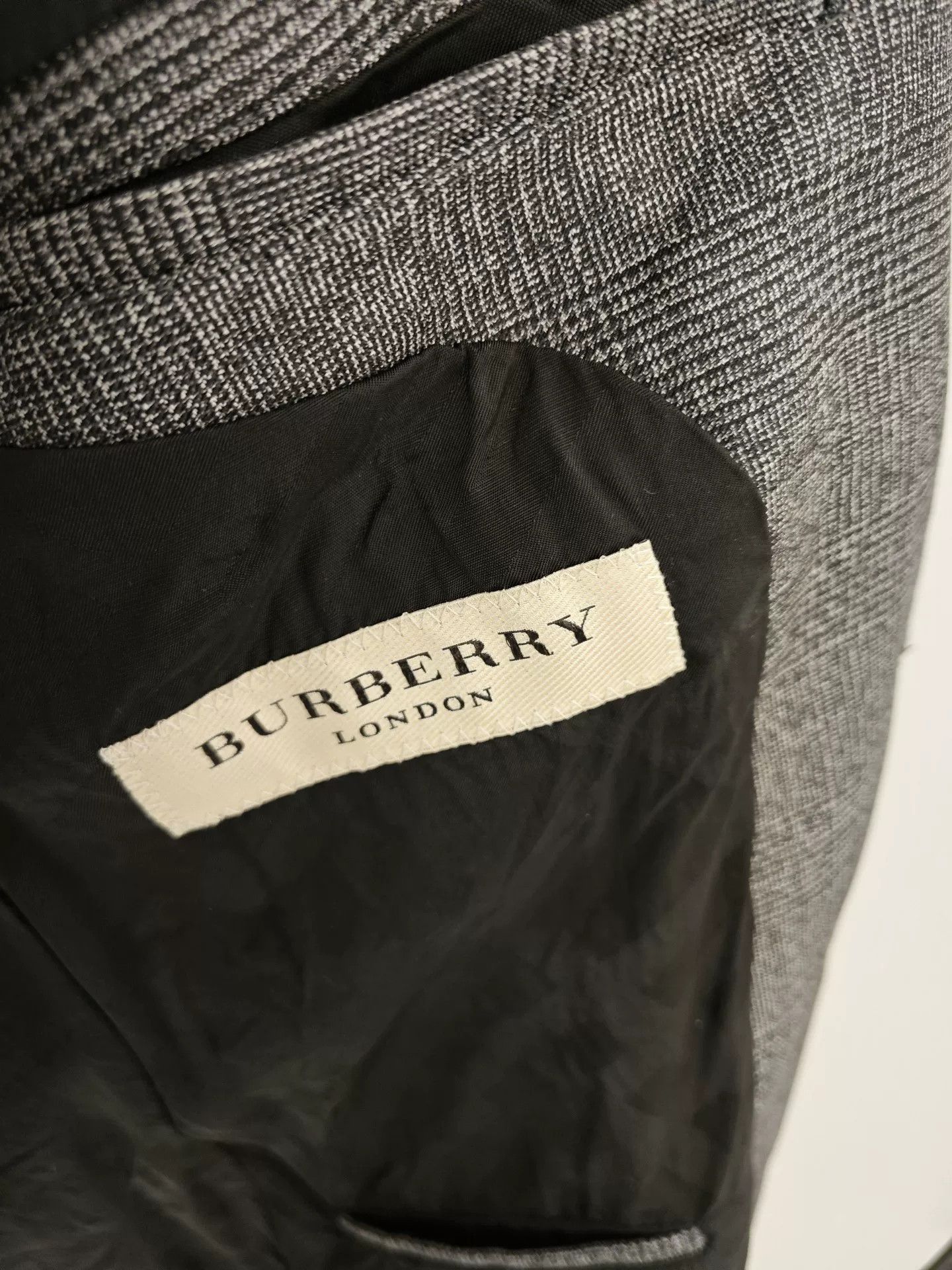 Burberry Burberry Men's Gray Check Blazer Size US M / EU 48-50 / 2 - 4 Thumbnail