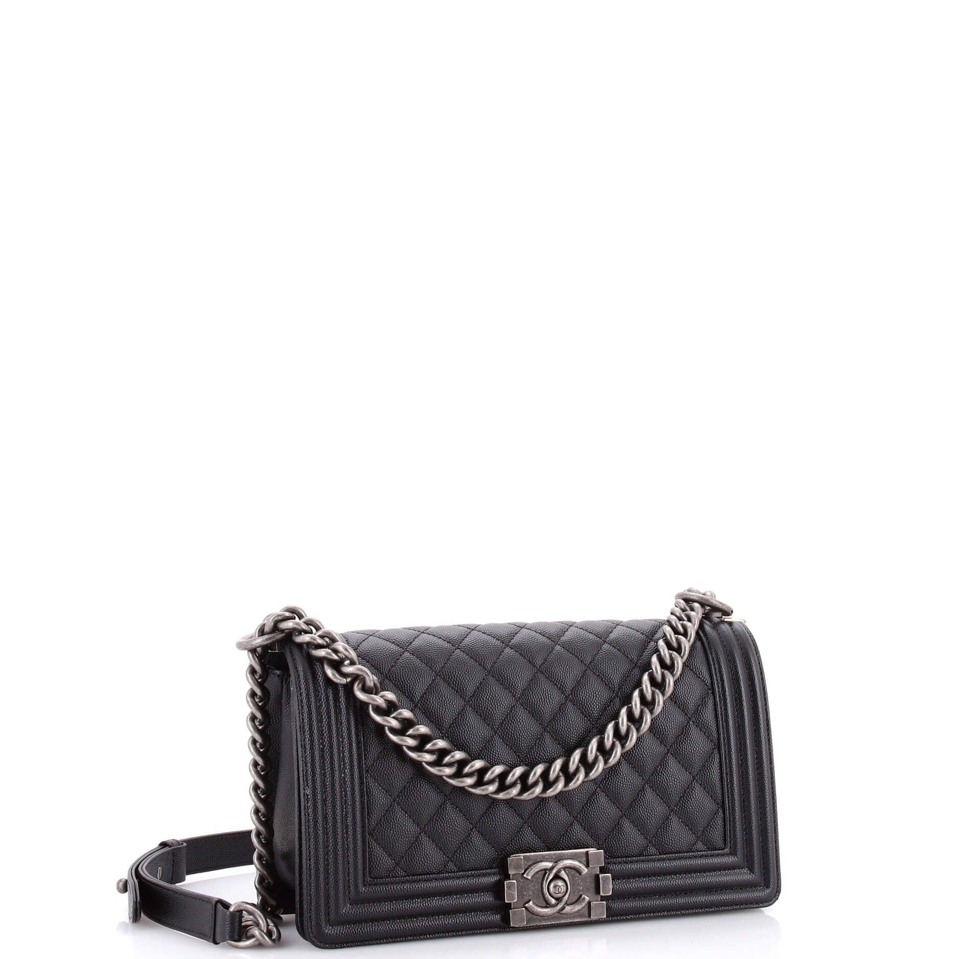 Chanel Boy Flap Bag Size ONE SIZE - 2 Thumbnail