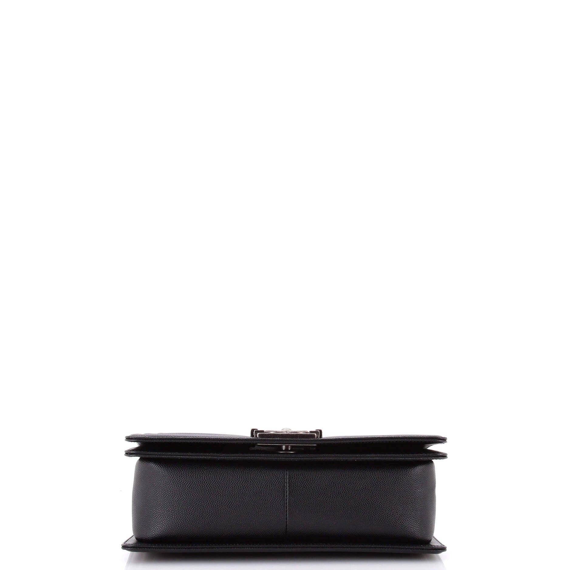 Chanel Boy Flap Bag Size ONE SIZE - 4 Thumbnail