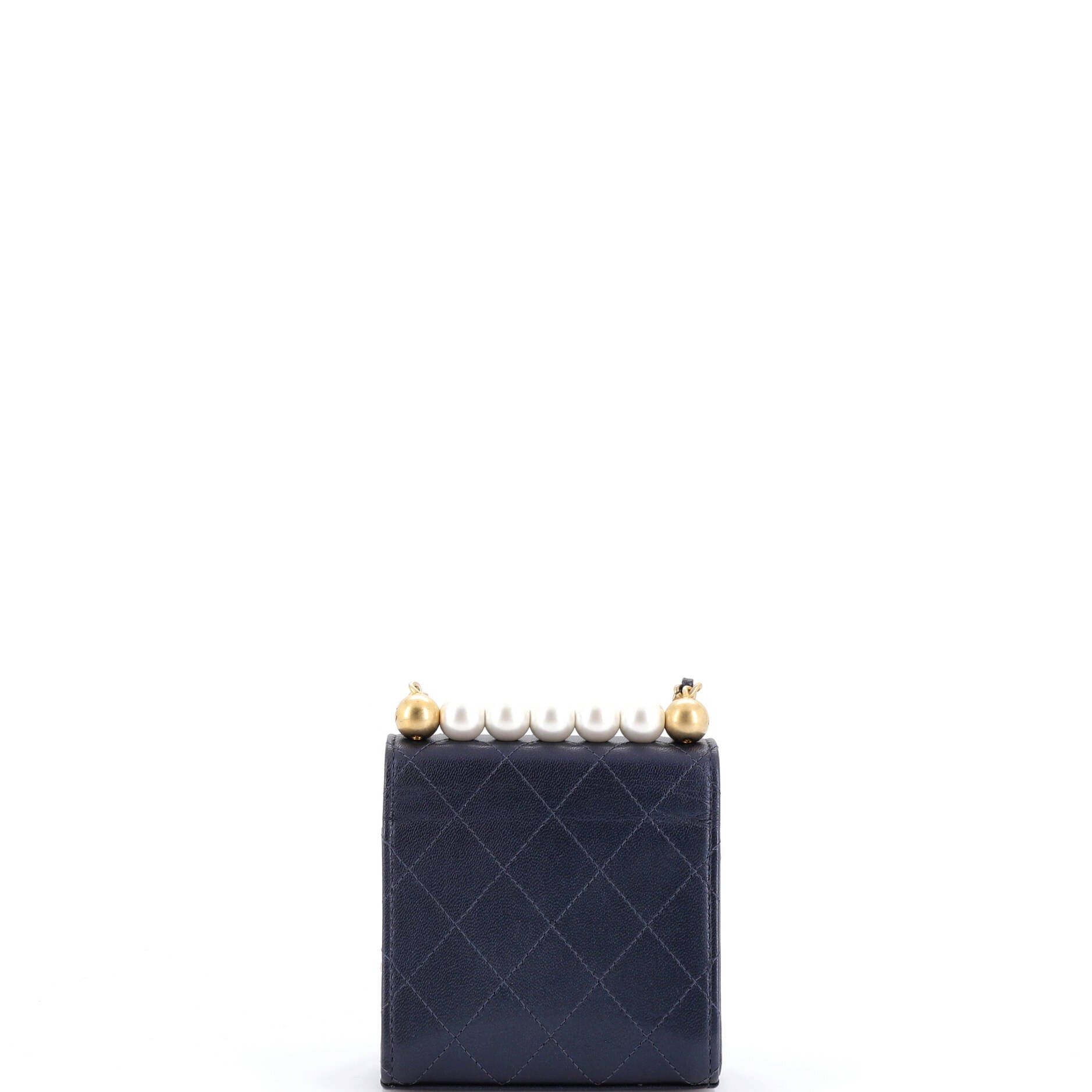 Chanel Chic Pearls Flap Clutch with Chain Size ONE SIZE - 3 Thumbnail