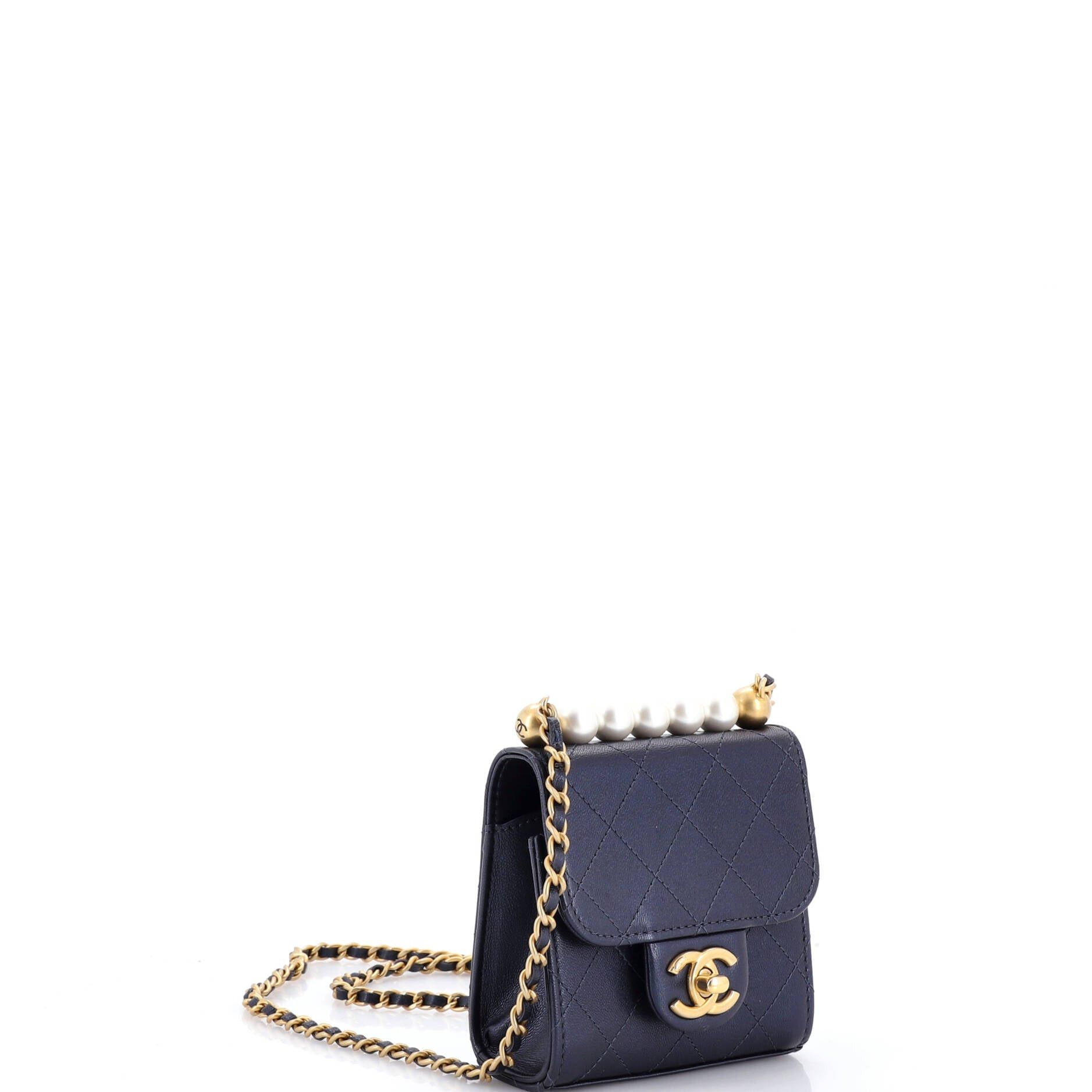 Chanel Chic Pearls Flap Clutch with Chain Size ONE SIZE - 2 Thumbnail