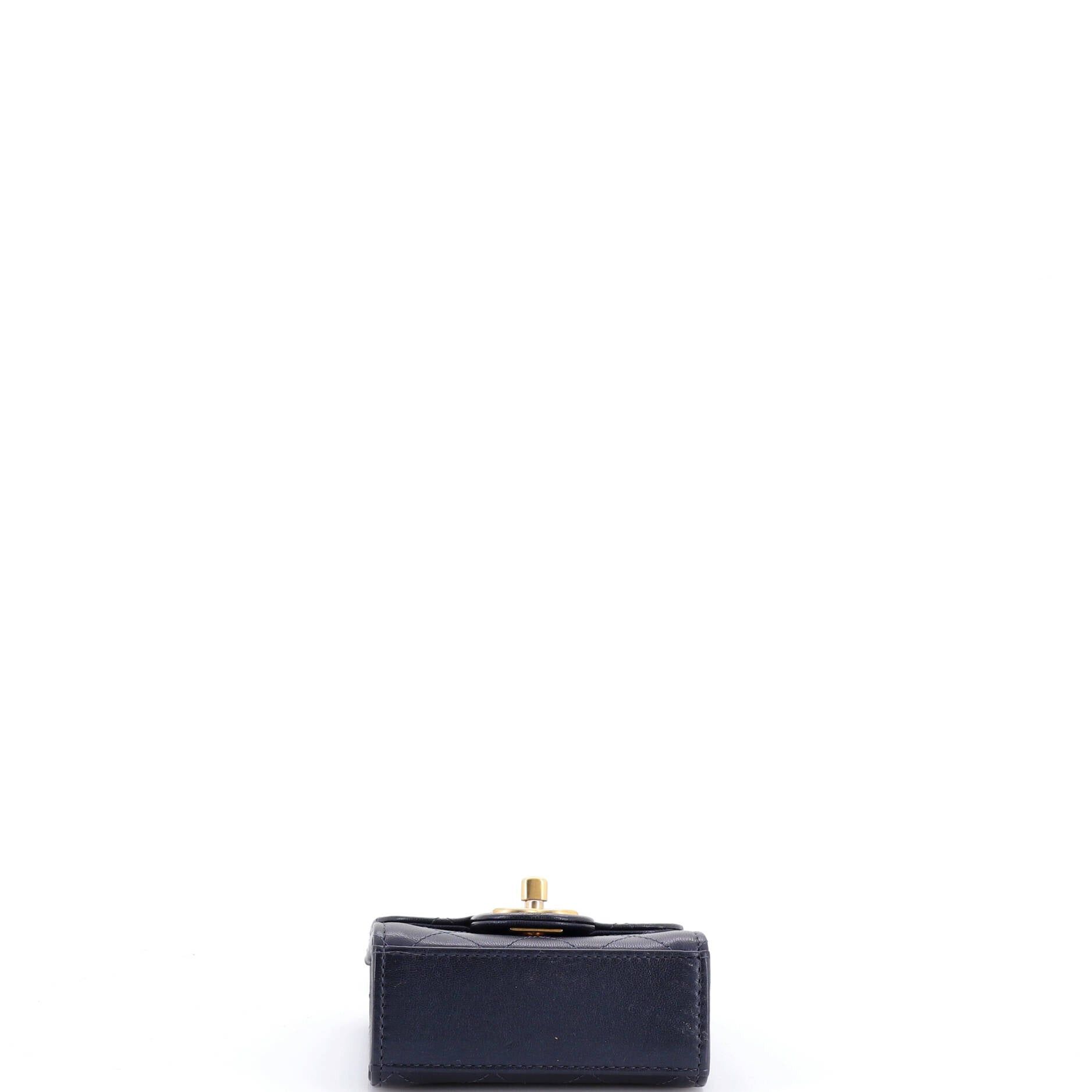 Chanel Chic Pearls Flap Clutch with Chain Size ONE SIZE - 4 Thumbnail