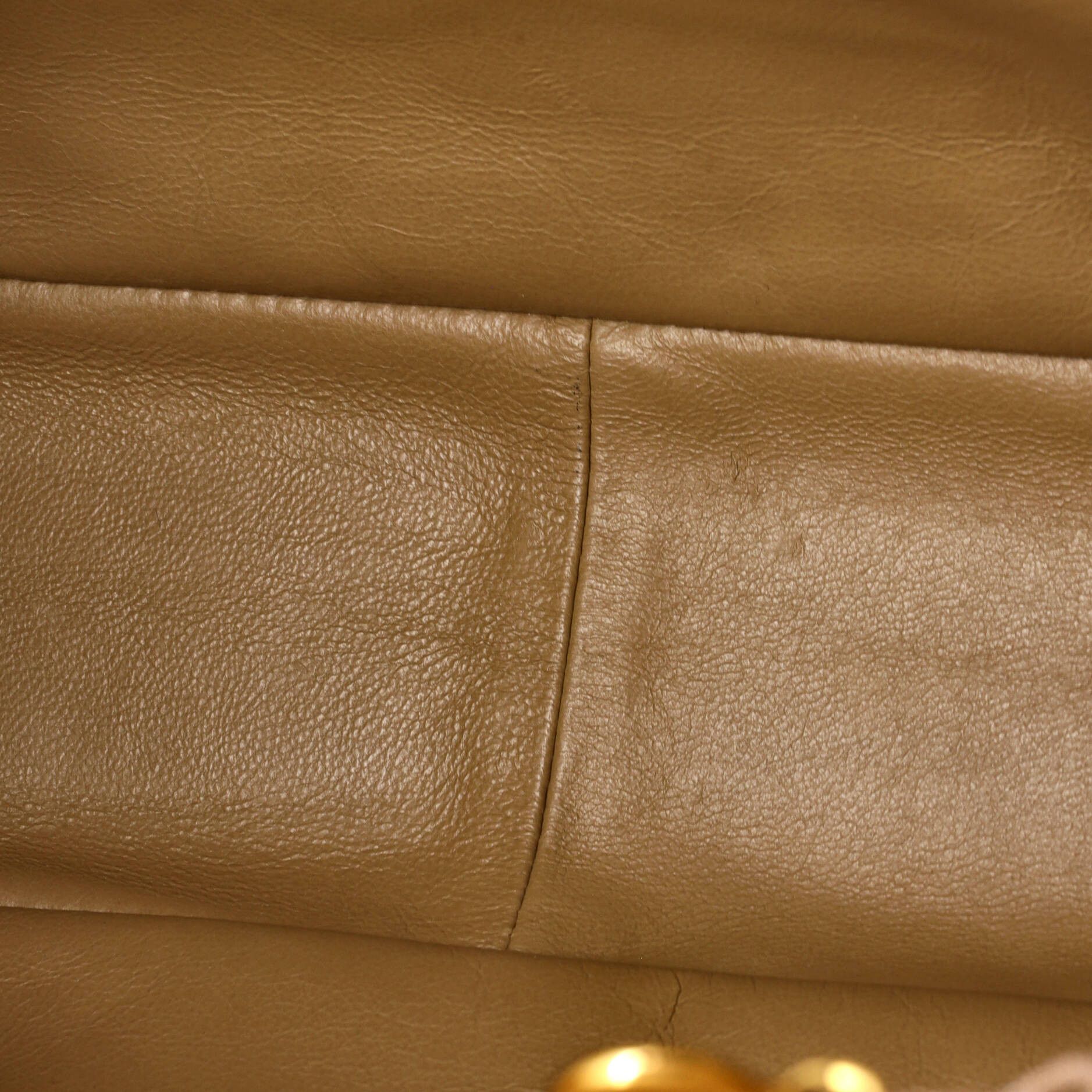 Chanel Vintage CC Lock Pocket Tote Size ONE SIZE - 6 Thumbnail