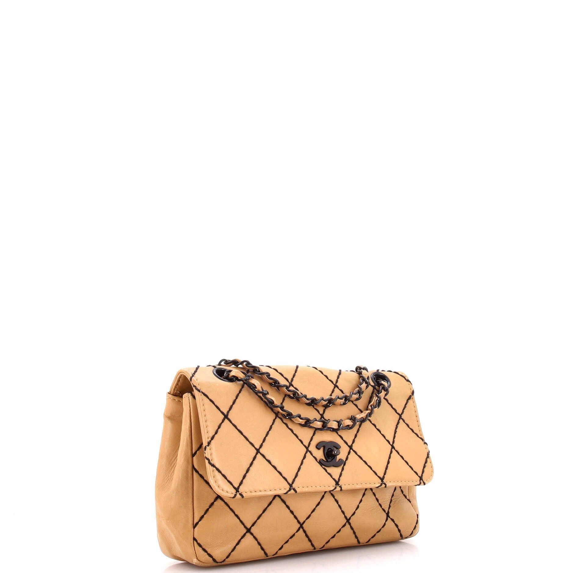 Chanel Surpique Flap Bag Size ONE SIZE - 2 Thumbnail