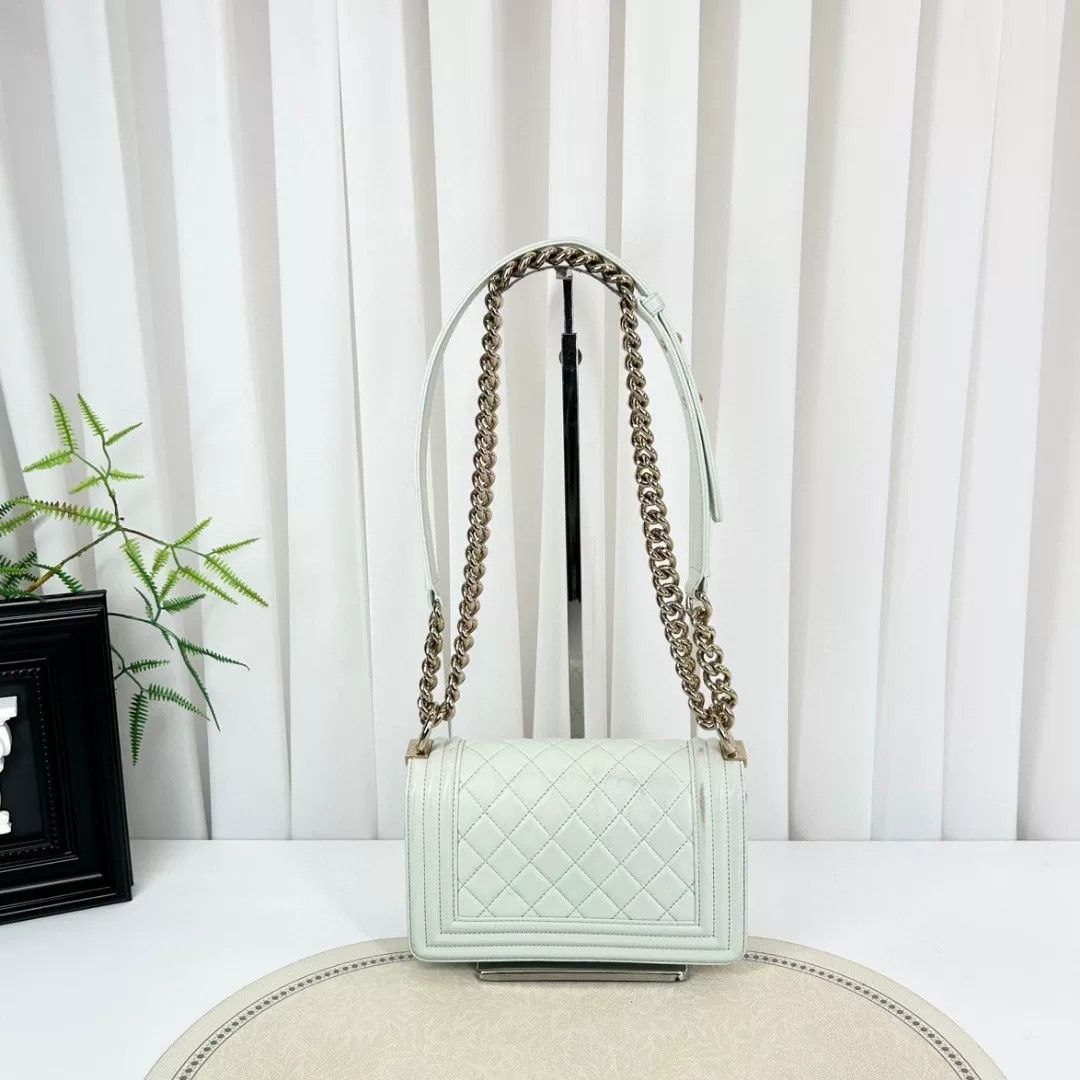Chanel Pre-loved Bag Very good condition Size ONE SIZE - 2 Thumbnail