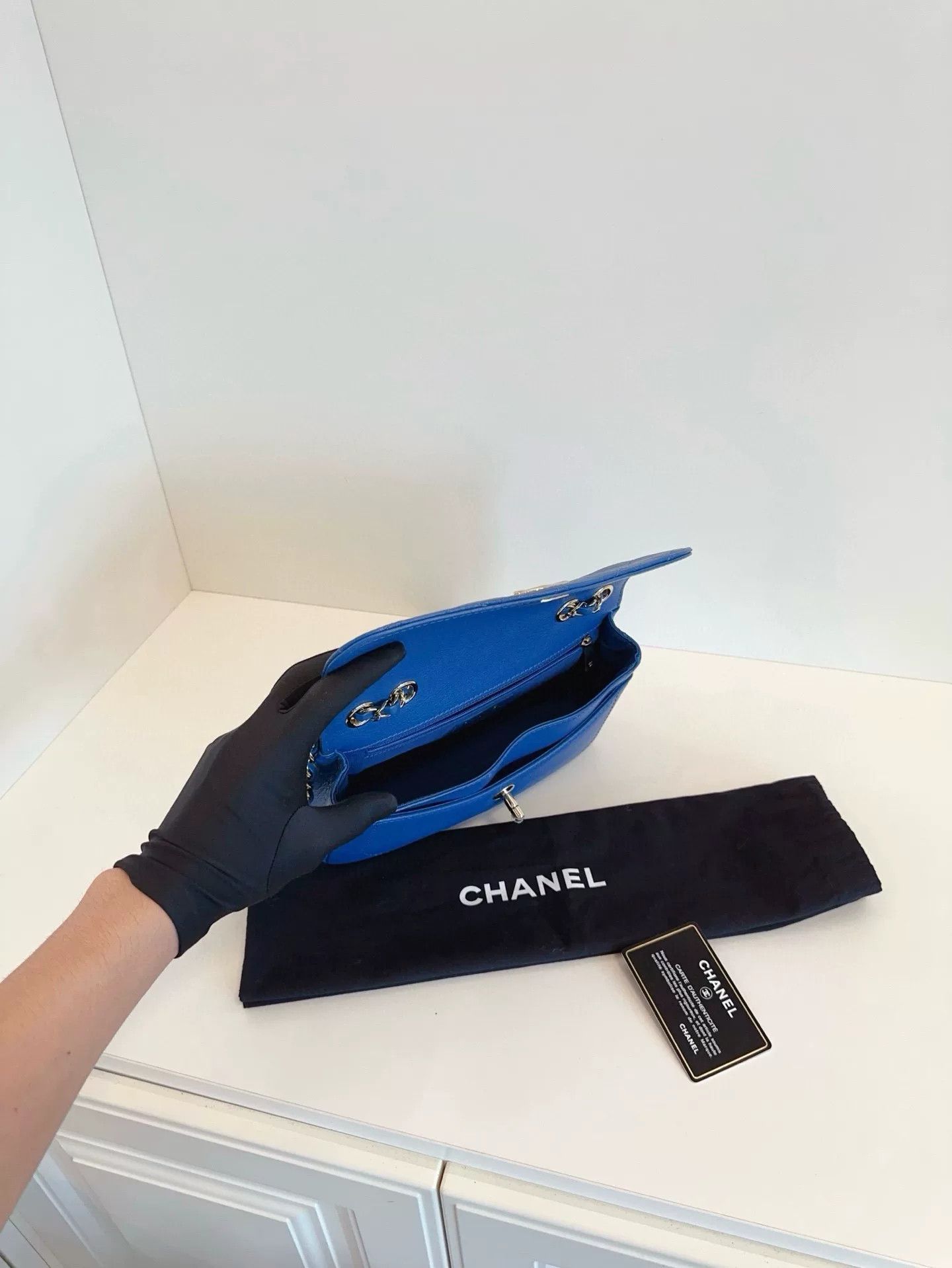Chanel Pre-loved Bag Very good condition Size ONE SIZE - 8 Thumbnail