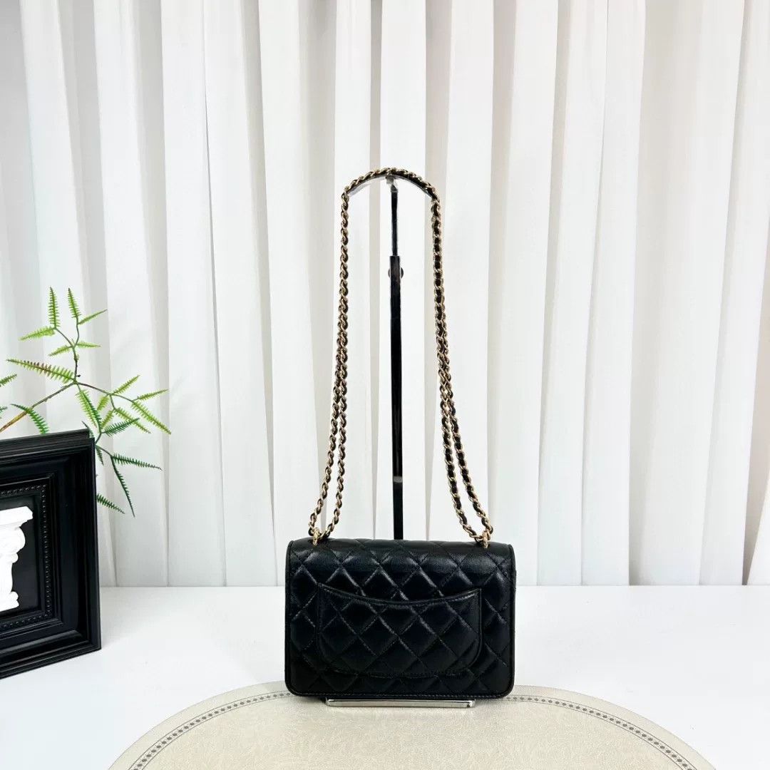 Chanel Pre-loved Bag Very good condition Size ONE SIZE - 2 Thumbnail