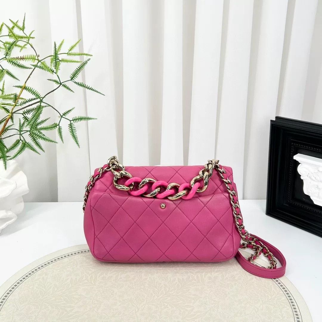 Chanel Pre-loved Bag Very good condition Size ONE SIZE - 2 Thumbnail