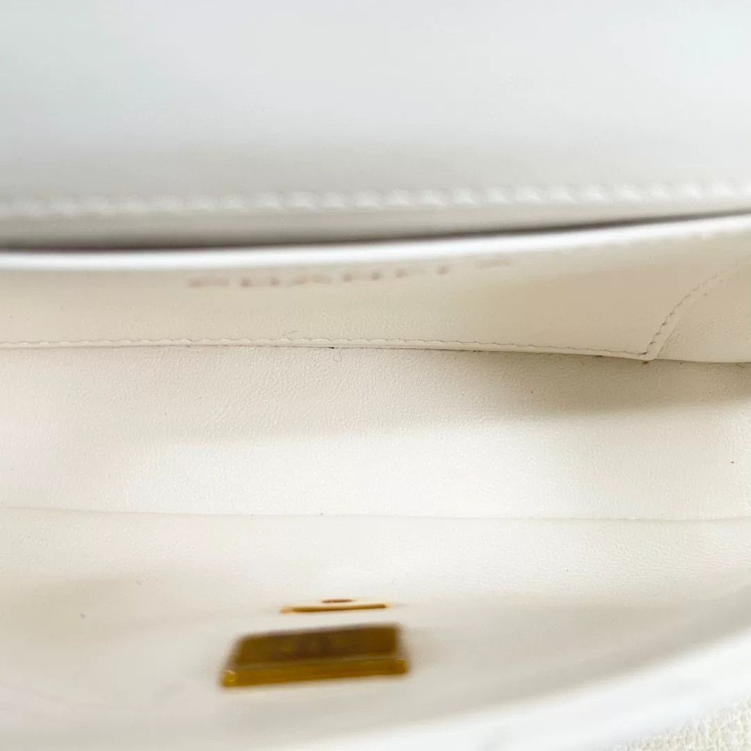 Chanel Pre-loved Bag Very good condition Size ONE SIZE - 3 Thumbnail