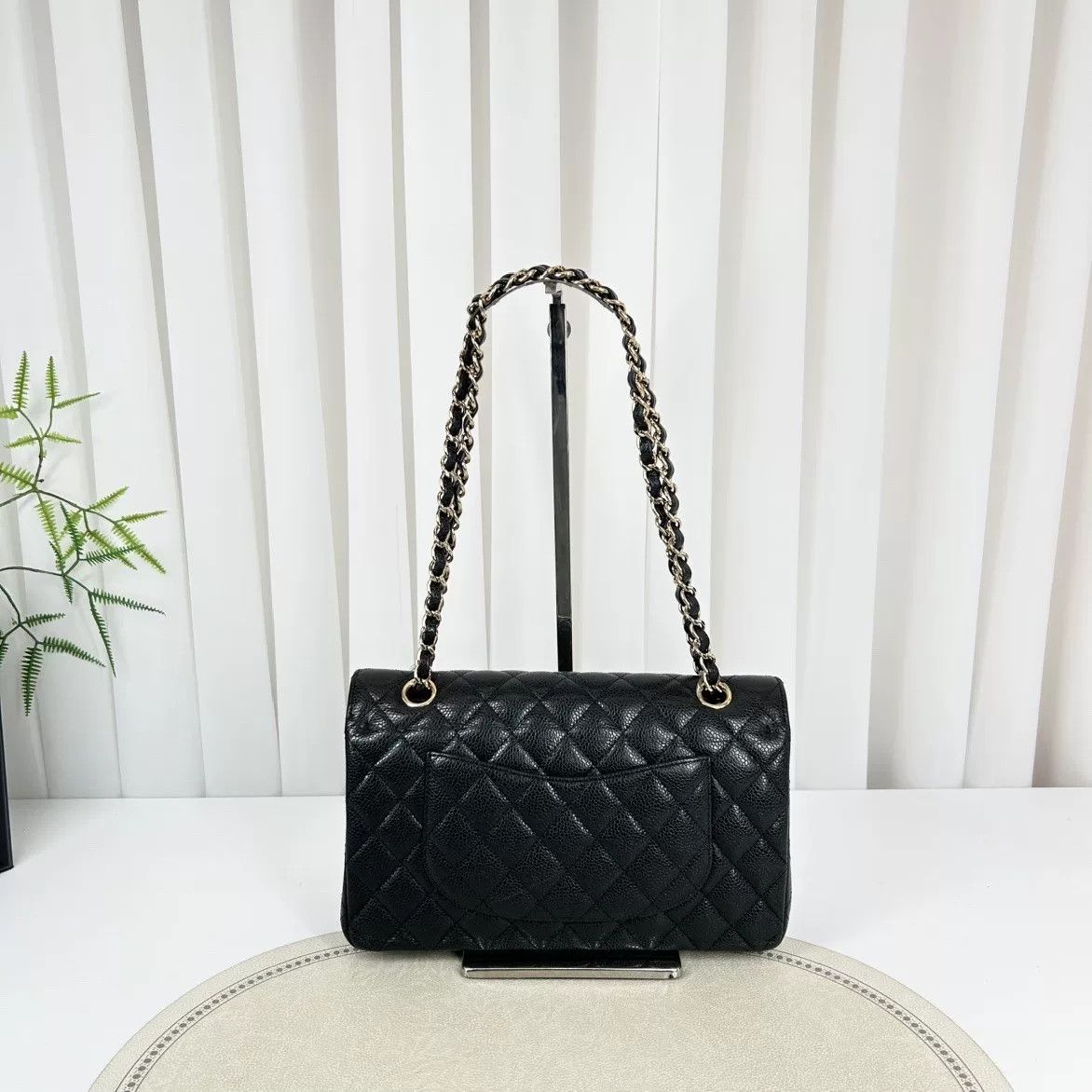 Chanel Pre-loved Bag Very good condition Size ONE SIZE - 2 Thumbnail