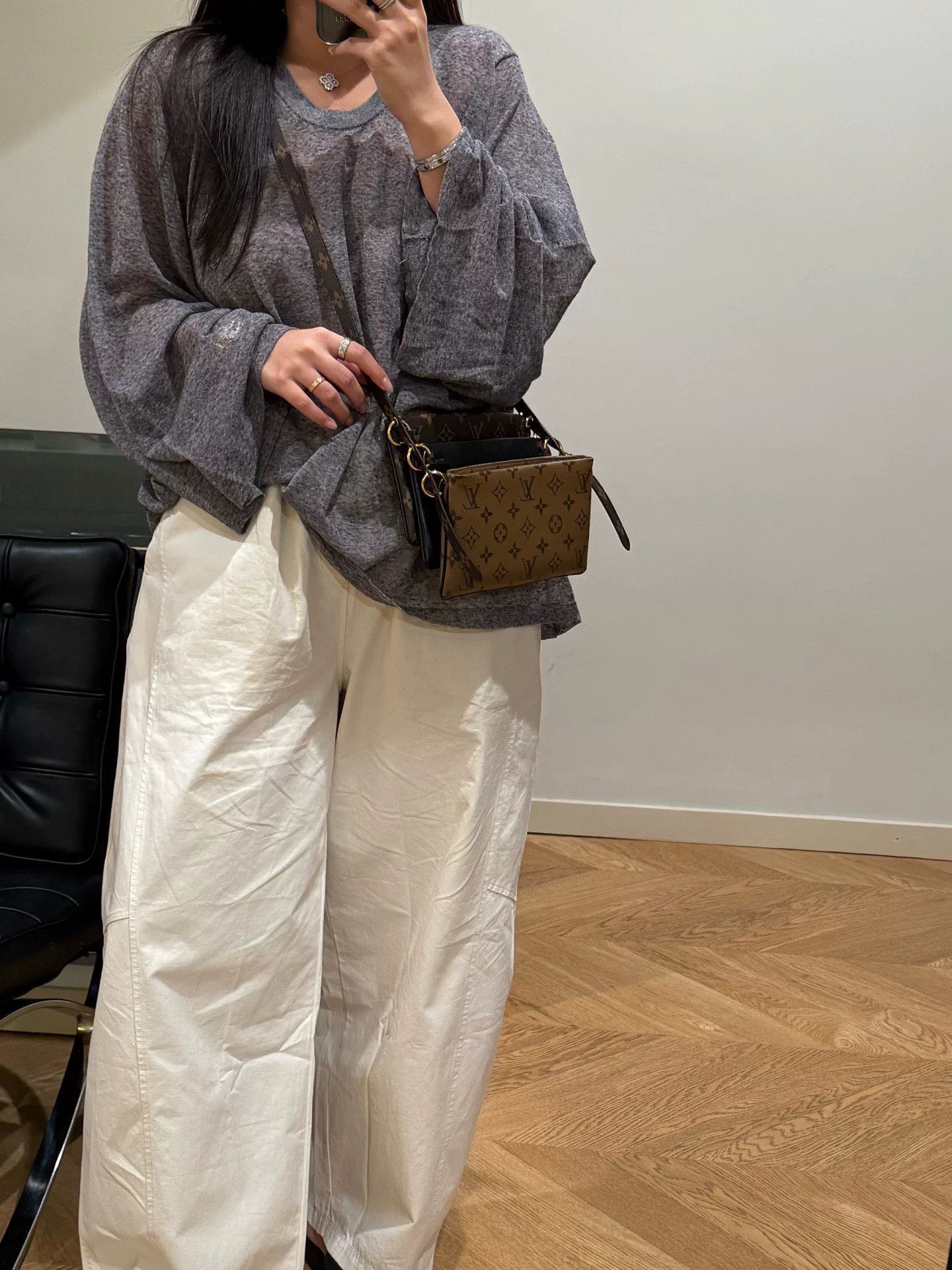 Louis Vuitton Pre-loved Bag Very good condition Size ONE SIZE - 7 Thumbnail