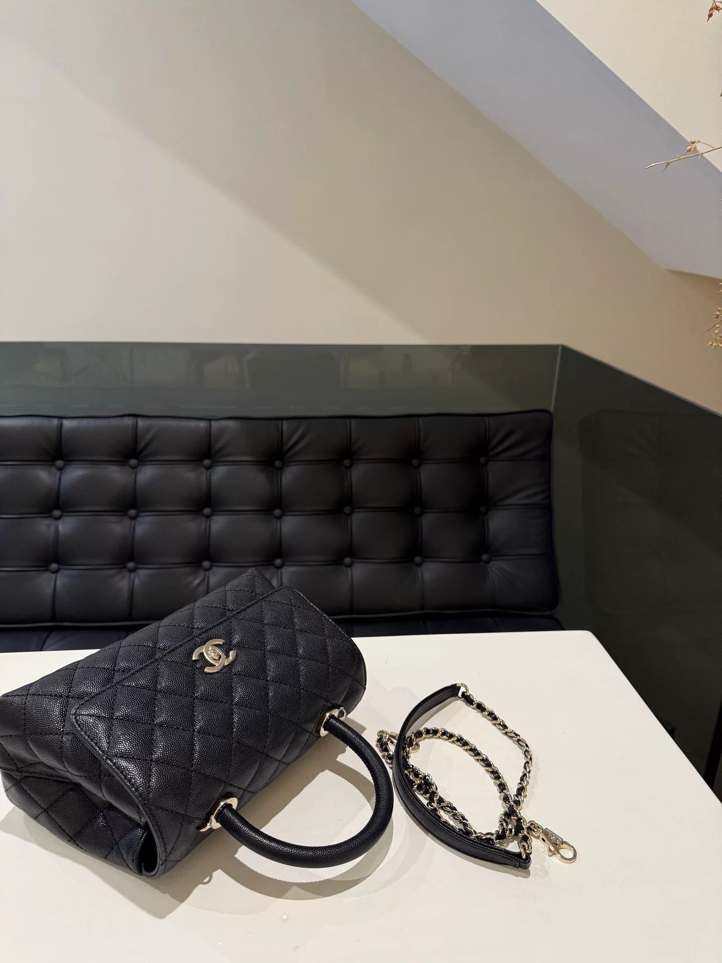 Chanel Pre-loved Bag Very good condition Size ONE SIZE - 6 Thumbnail