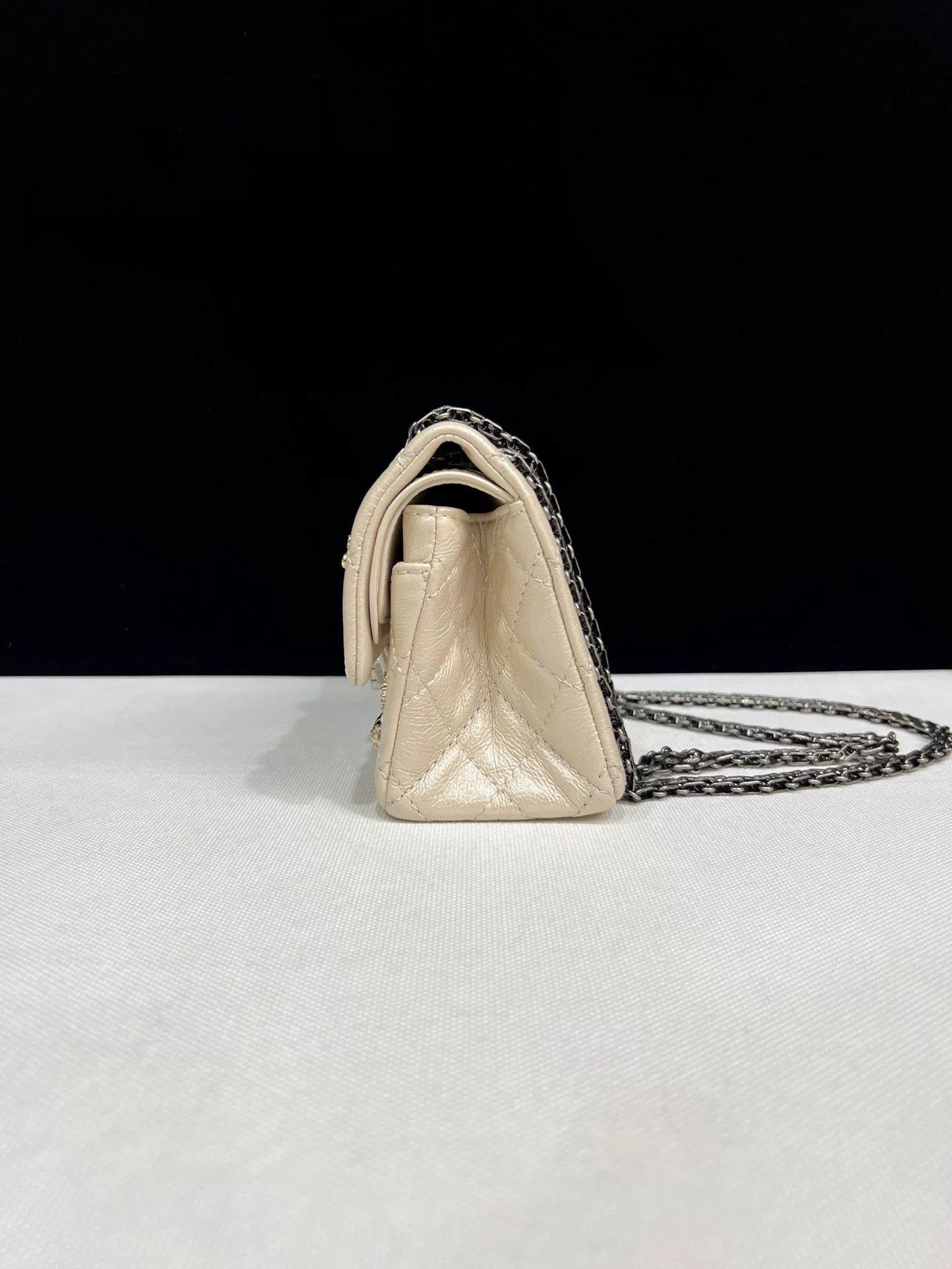 Chanel Pre-loved Bag Very good condition Size ONE SIZE - 4 Thumbnail