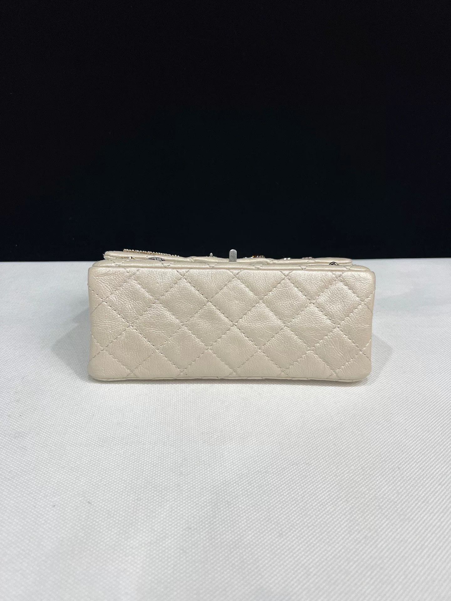 Chanel Pre-loved Bag Very good condition Size ONE SIZE - 6 Thumbnail