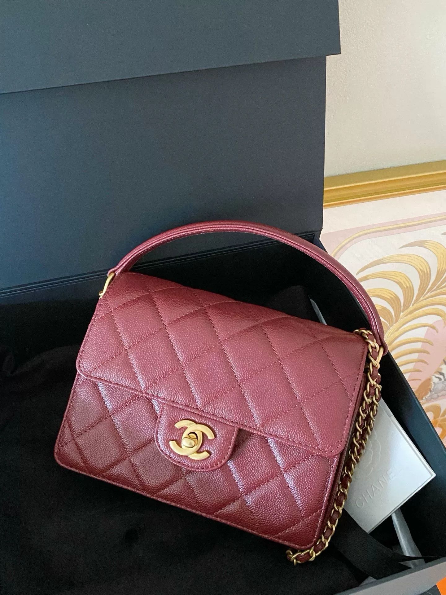 Chanel Pre-loved Bag Very good condition Size ONE SIZE - 2 Thumbnail