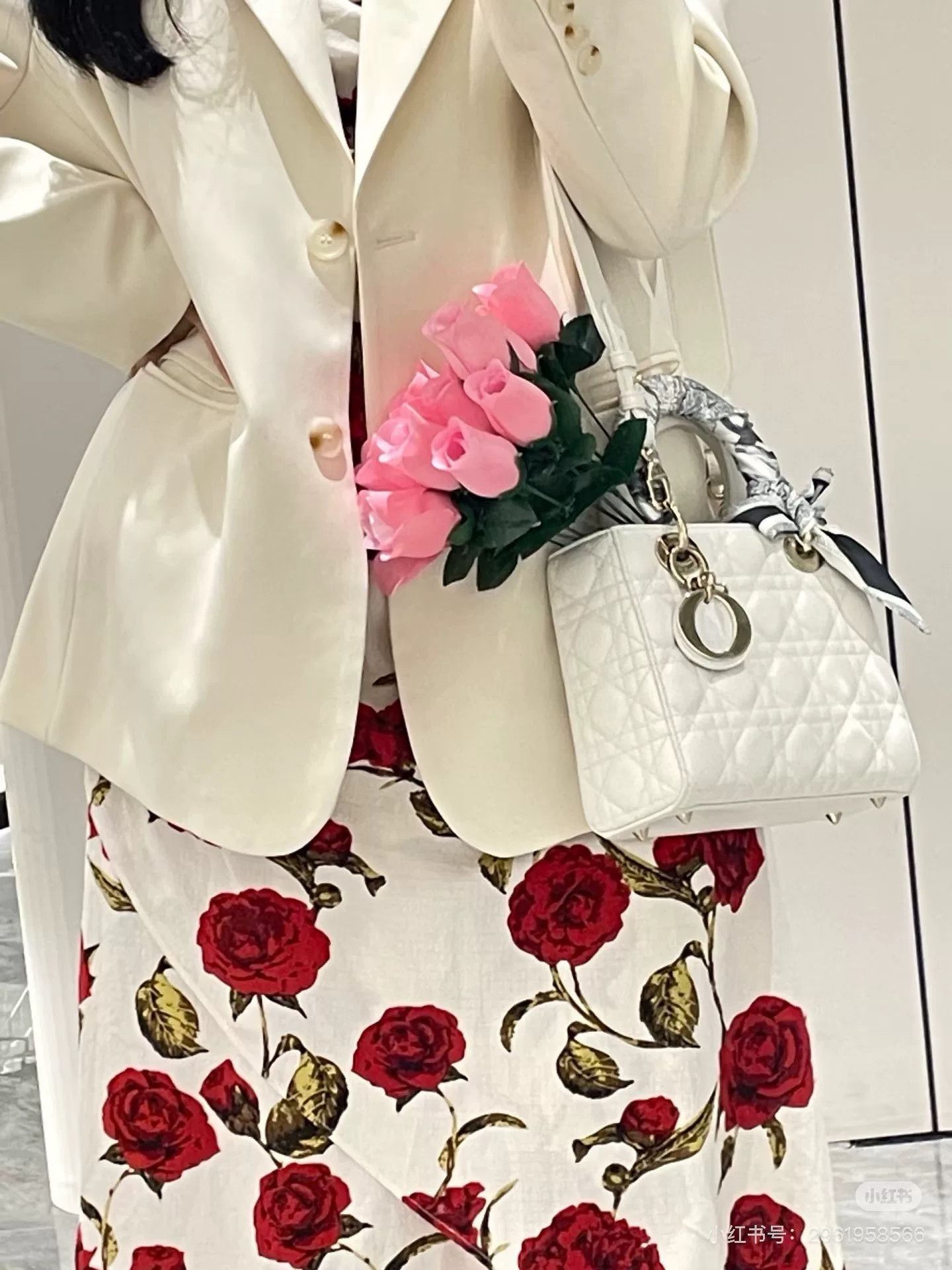 Dior Pre-loved Bag Very good condition Size ONE SIZE - 8 Thumbnail