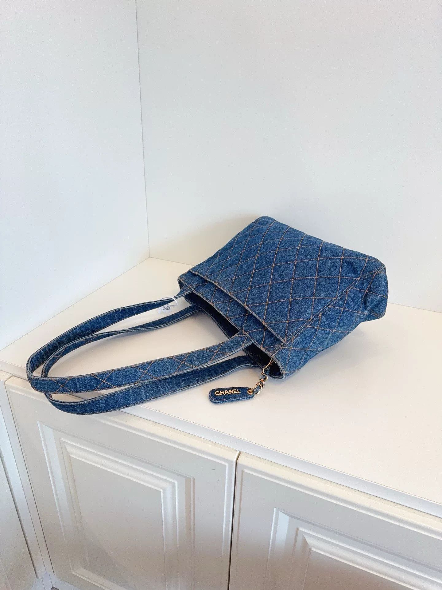 Chanel Pre-loved Bag Very good condition Size ONE SIZE - 5 Thumbnail