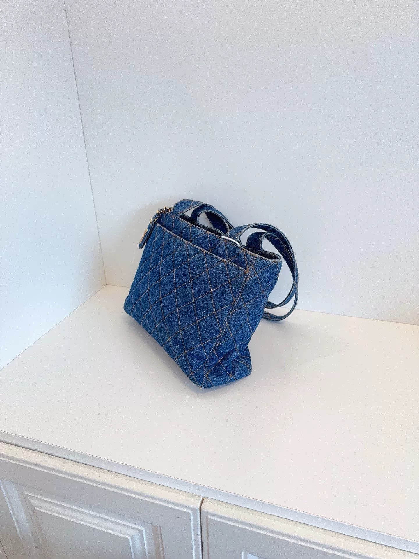 Chanel Pre-loved Bag Very good condition Size ONE SIZE - 3 Thumbnail