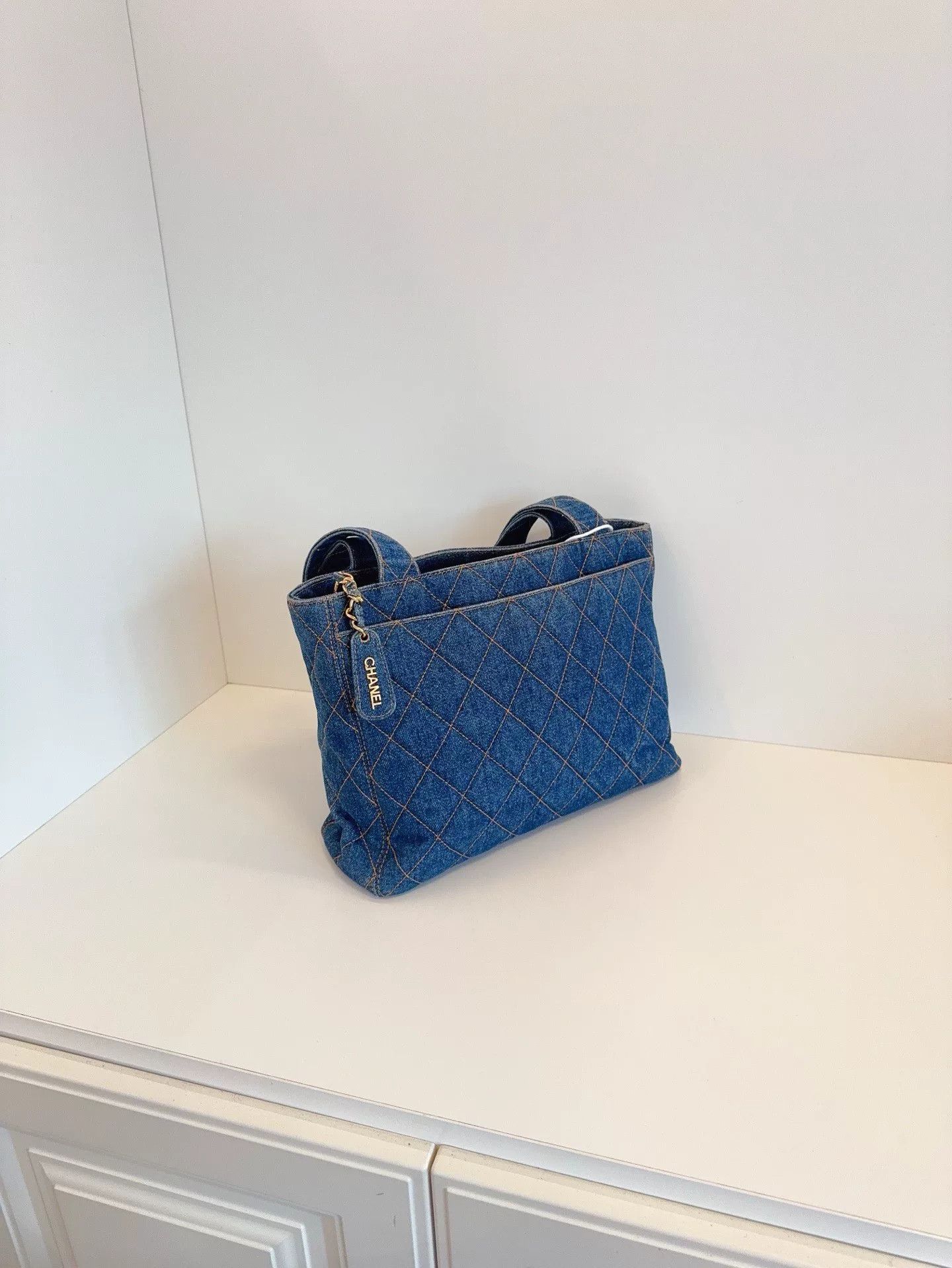 Chanel Pre-loved Bag Very good condition Size ONE SIZE - 2 Thumbnail