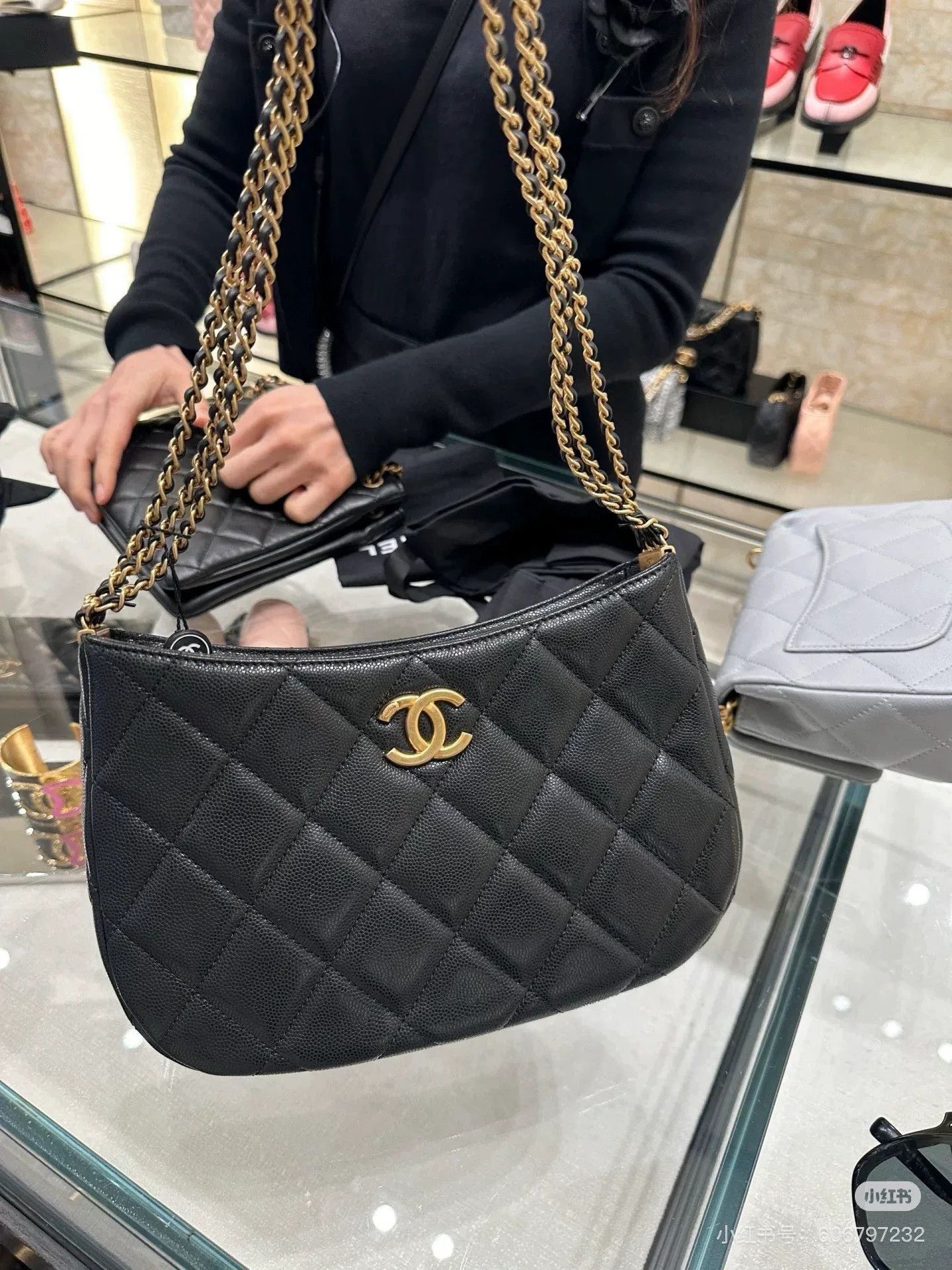 Chanel Pre-loved Bag Very good condition Size ONE SIZE - 8 Thumbnail