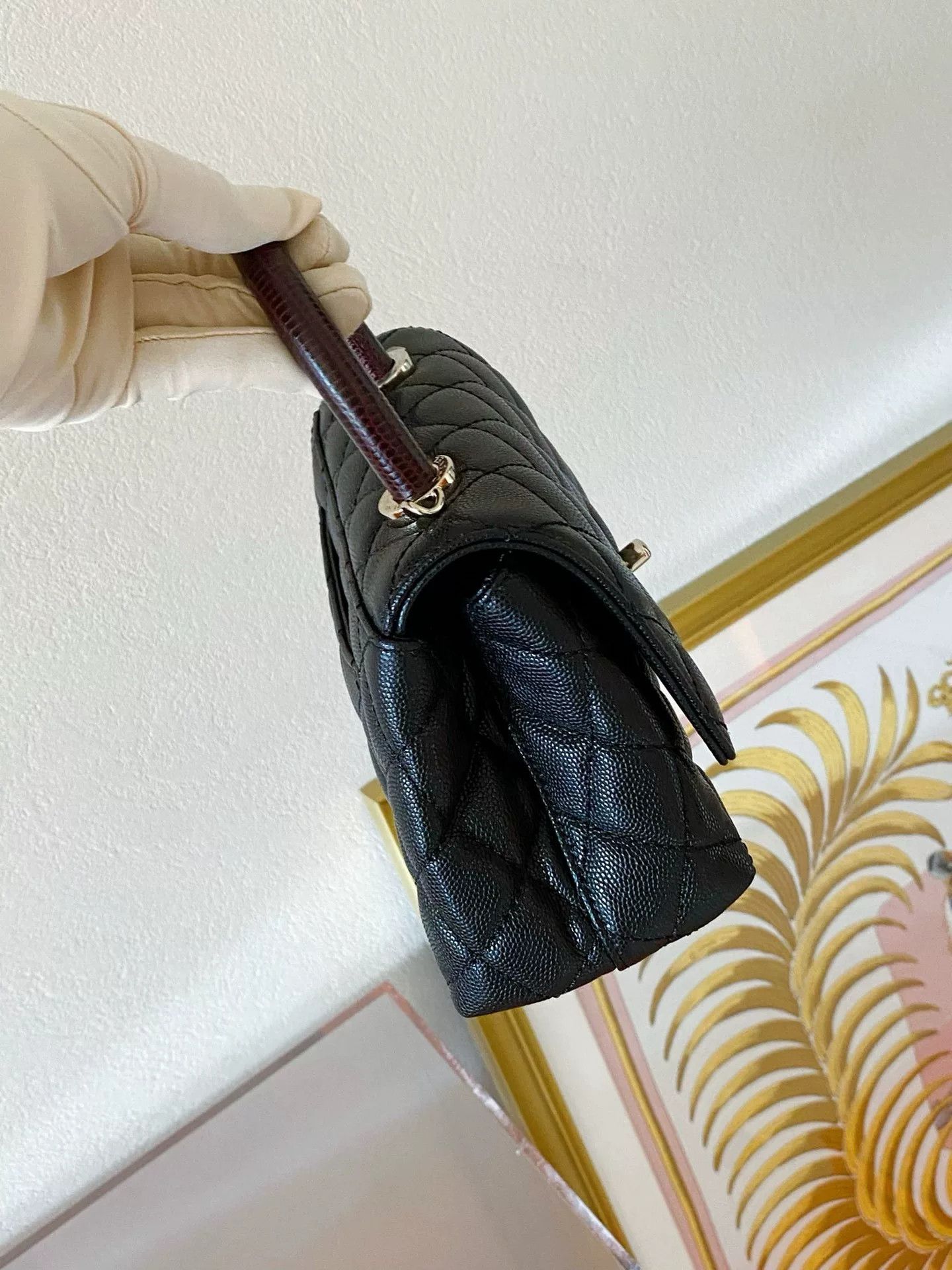 Chanel Pre-loved Bag Very good condition Size ONE SIZE - 4 Thumbnail