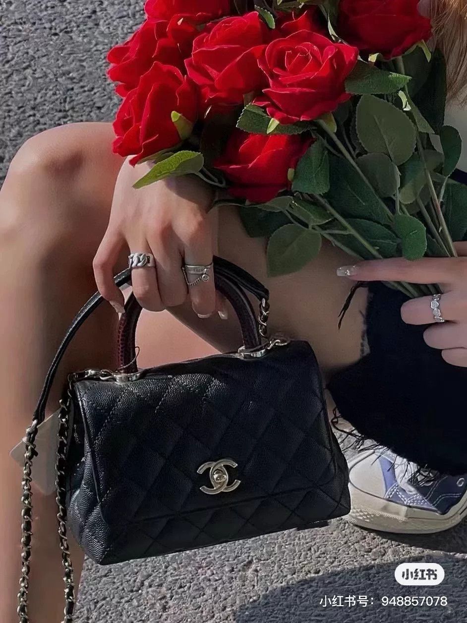 Chanel Pre-loved Bag Very good condition Size ONE SIZE - 8 Thumbnail
