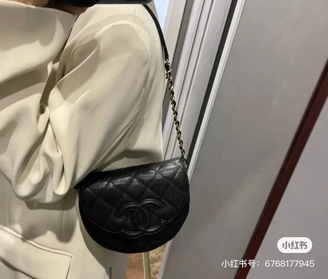 Chanel Pre-loved Bag Very good condition Size ONE SIZE - 9 Thumbnail