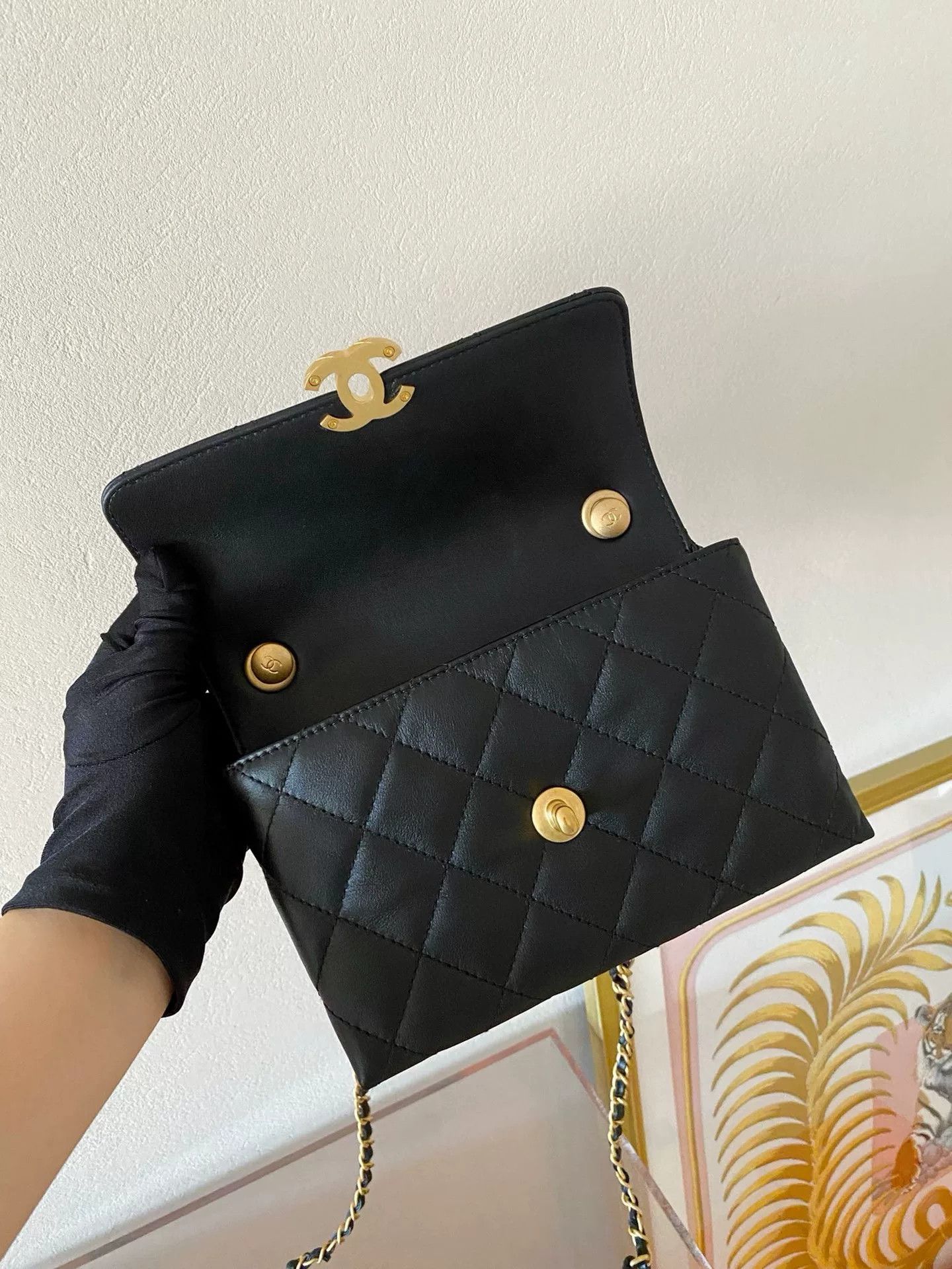 Chanel Pre-loved Bag Very good condition Size ONE SIZE - 6 Thumbnail