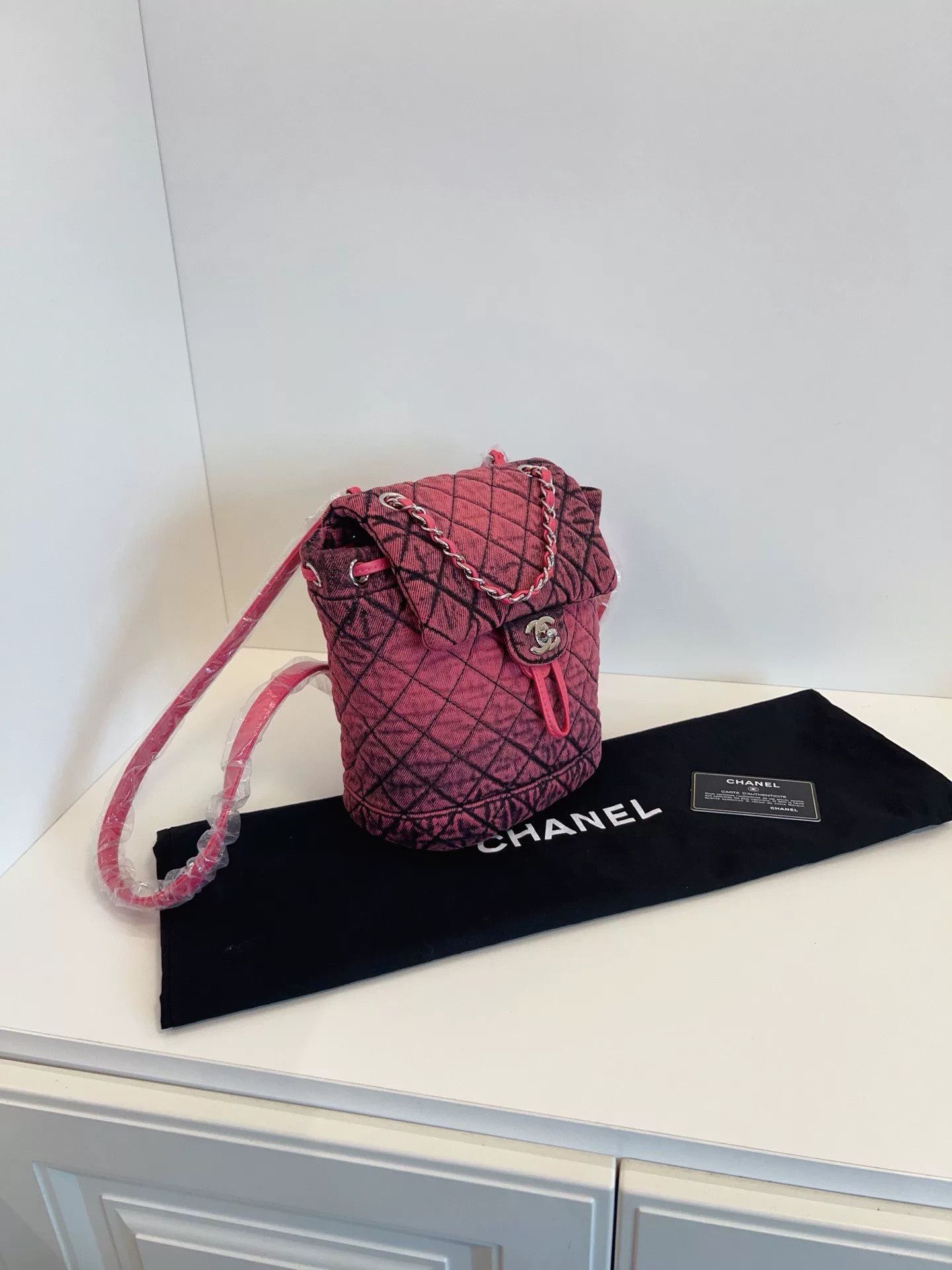 Chanel Pre-loved Bag Very good condition Size ONE SIZE - 2 Thumbnail