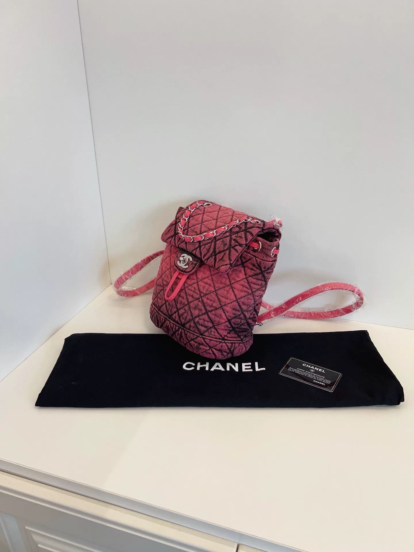 Chanel Pre-loved Bag Very good condition Size ONE SIZE - 4 Thumbnail
