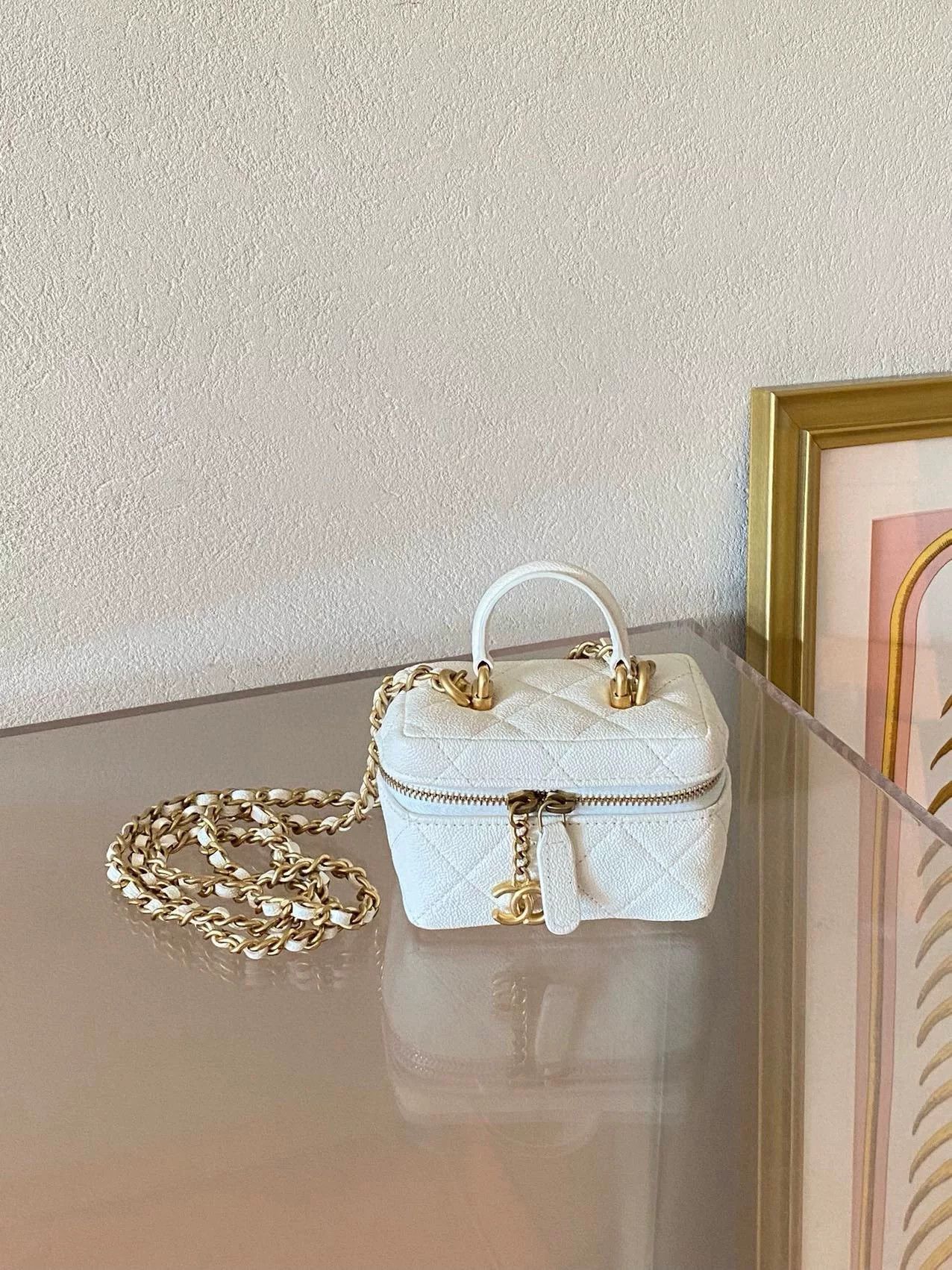 Chanel Pre-loved Bag Very good condition Size ONE SIZE - 2 Thumbnail