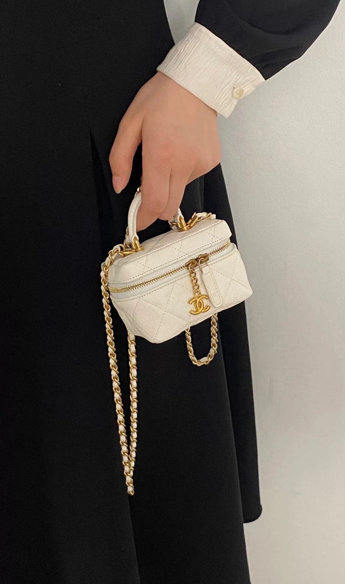 Chanel Pre-loved Bag Very good condition Size ONE SIZE - 8 Thumbnail