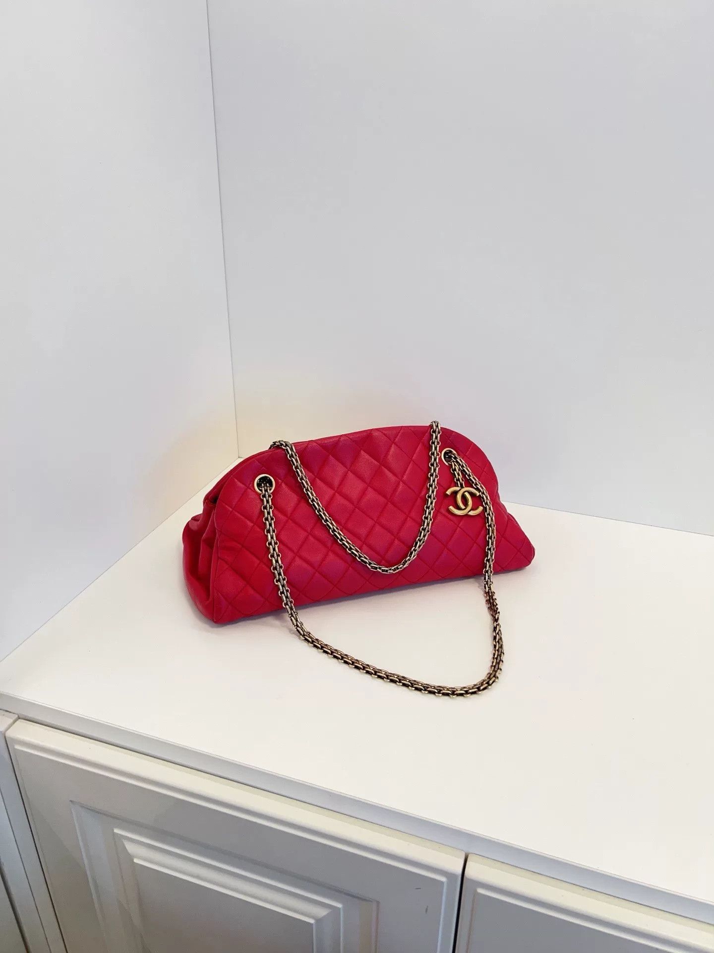 Chanel Pre-loved Bag Very good condition Size ONE SIZE - 4 Thumbnail
