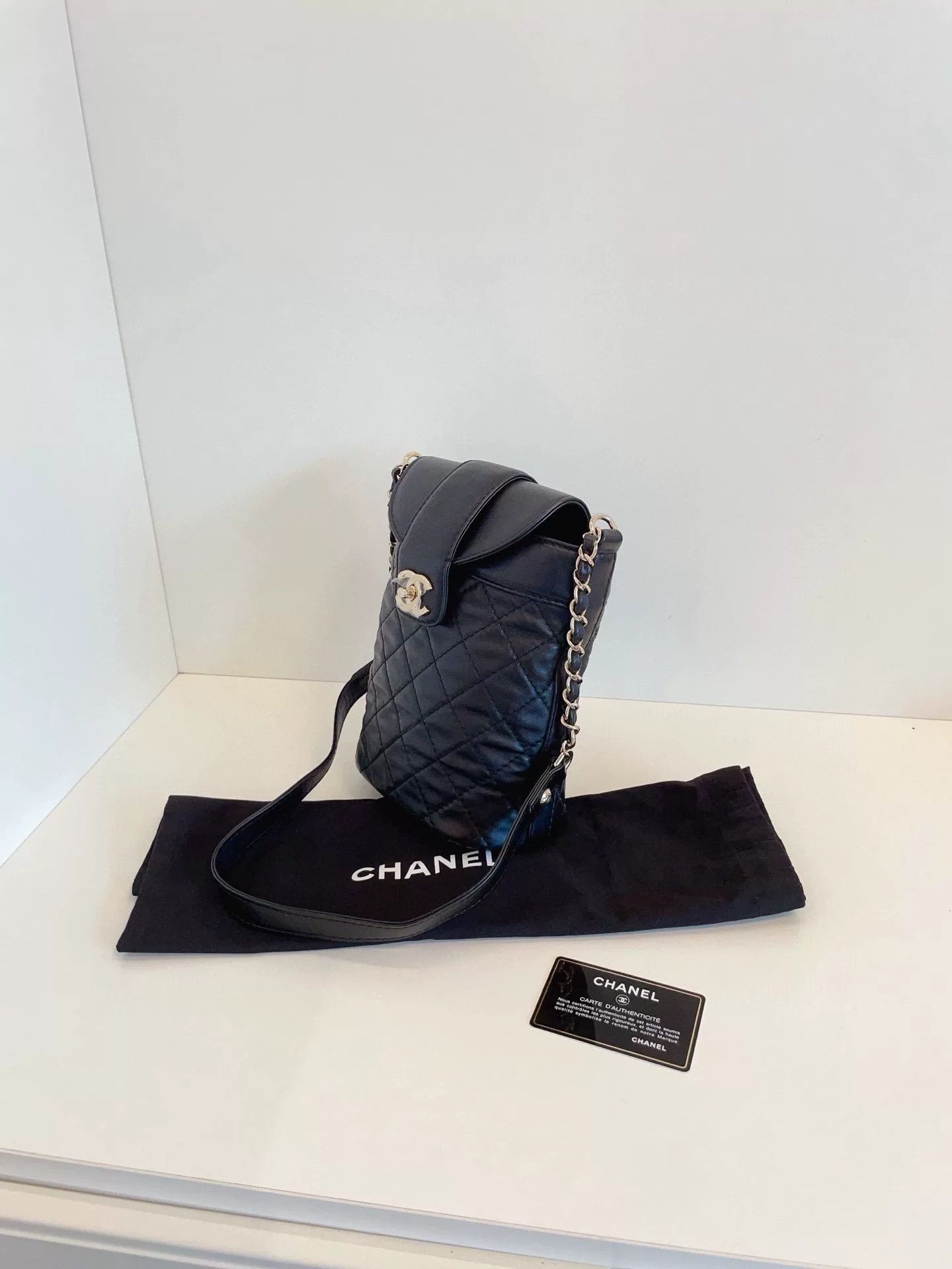 Chanel Pre-loved Bag Very good condition Size ONE SIZE - 4 Thumbnail