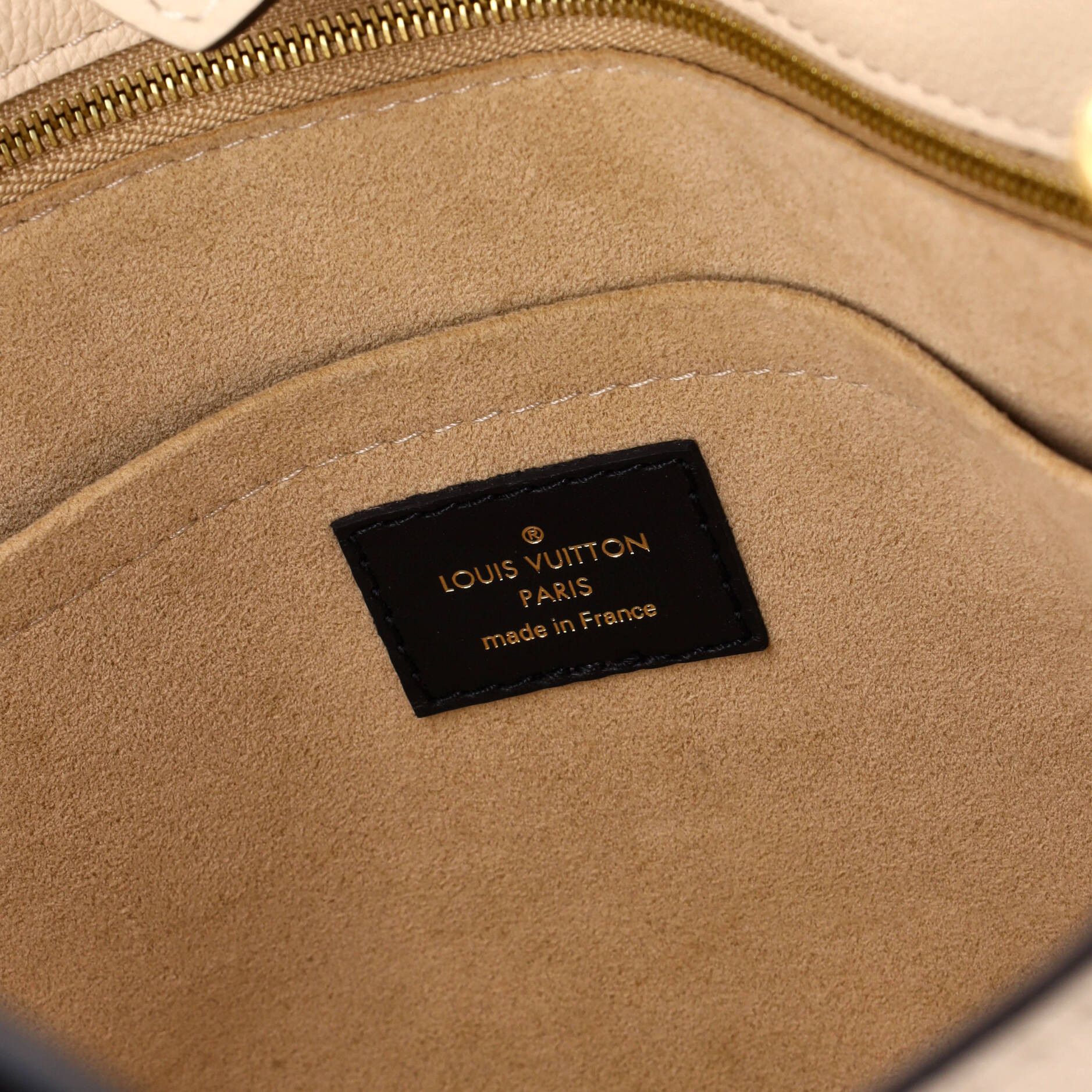 Louis Vuitton On My Side Tote Size ONE SIZE - 6 Thumbnail