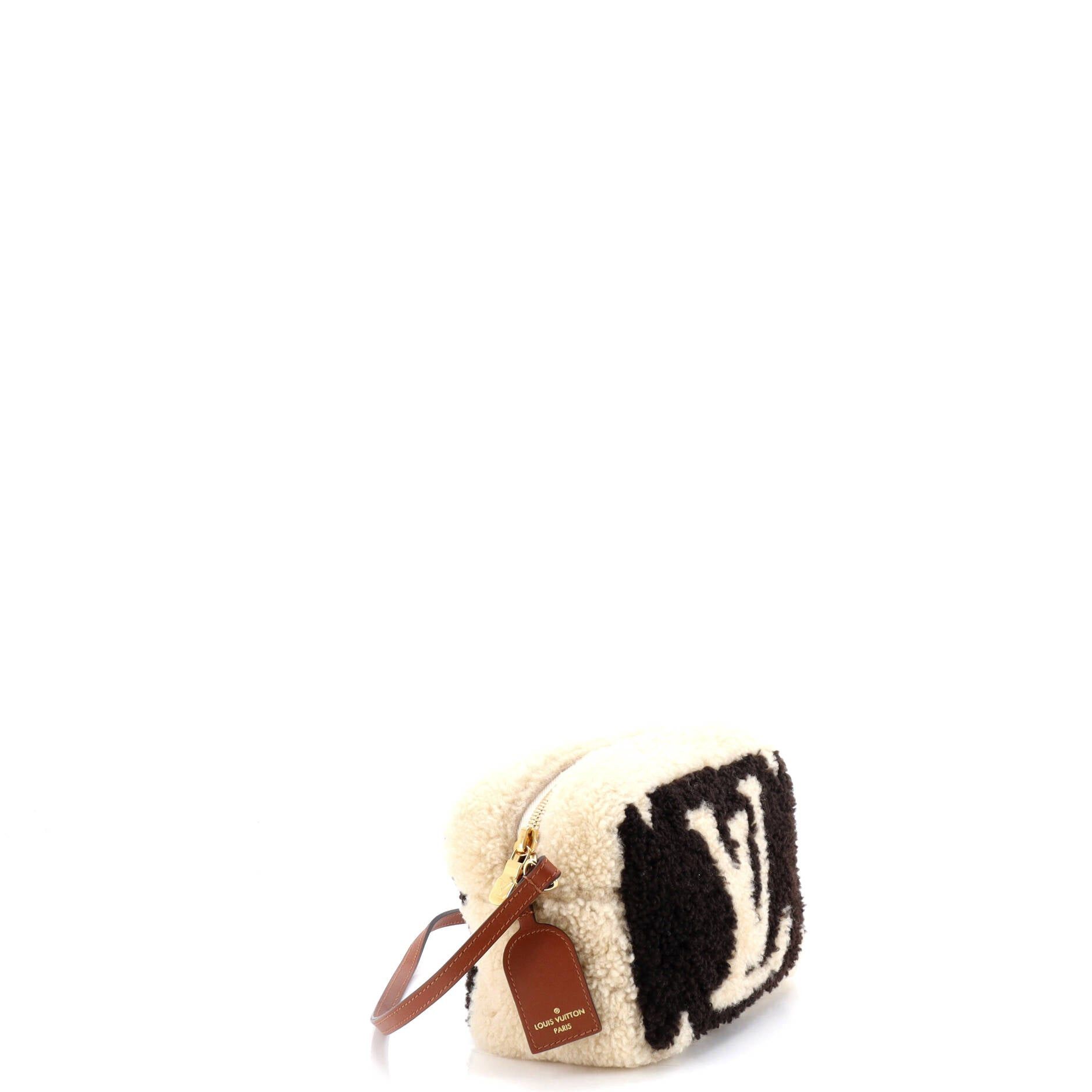 Louis Vuitton Beach Pouch Size ONE SIZE - 2 Thumbnail