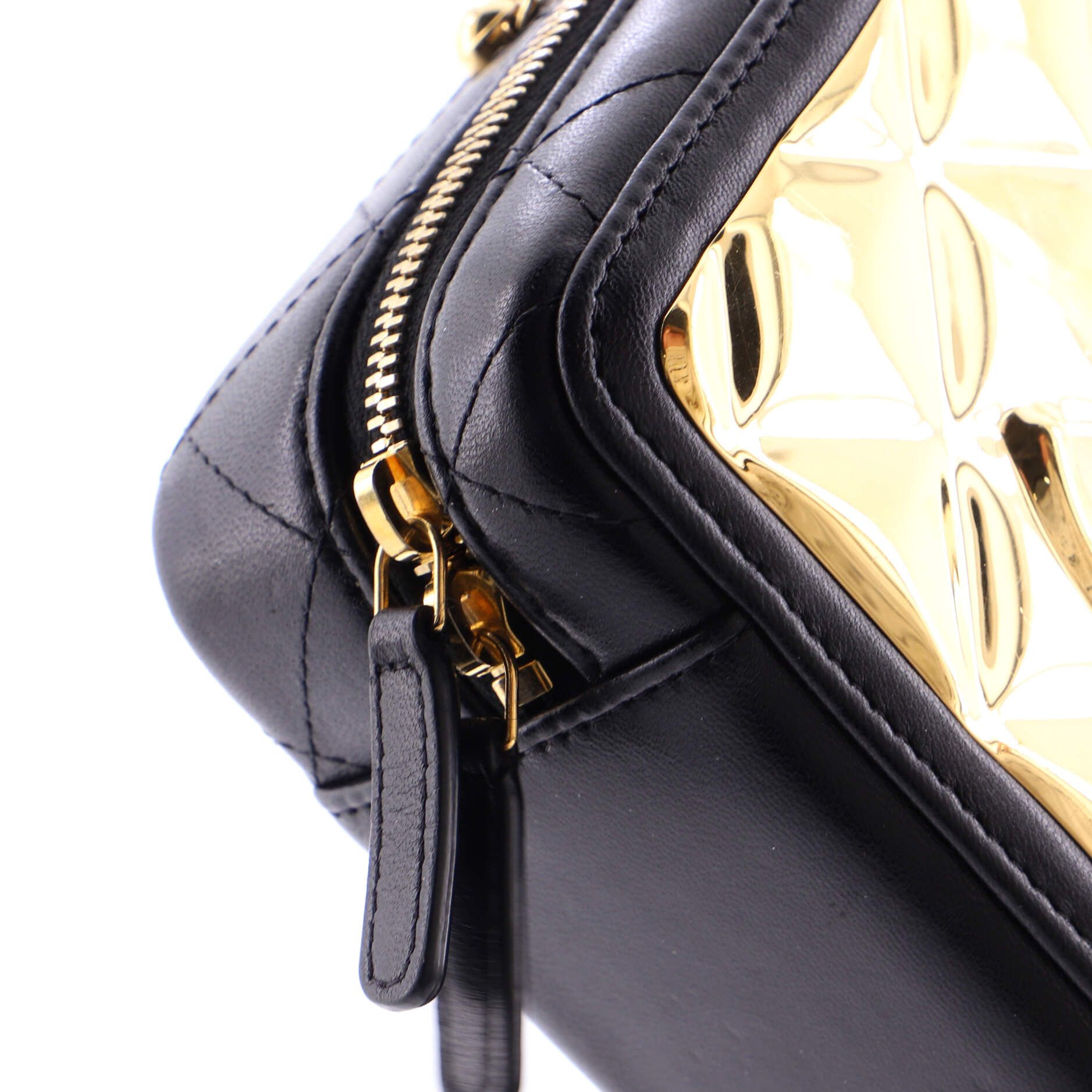 Chanel CC Zip Around Clutch with Chain Size ONE SIZE - 6 Thumbnail
