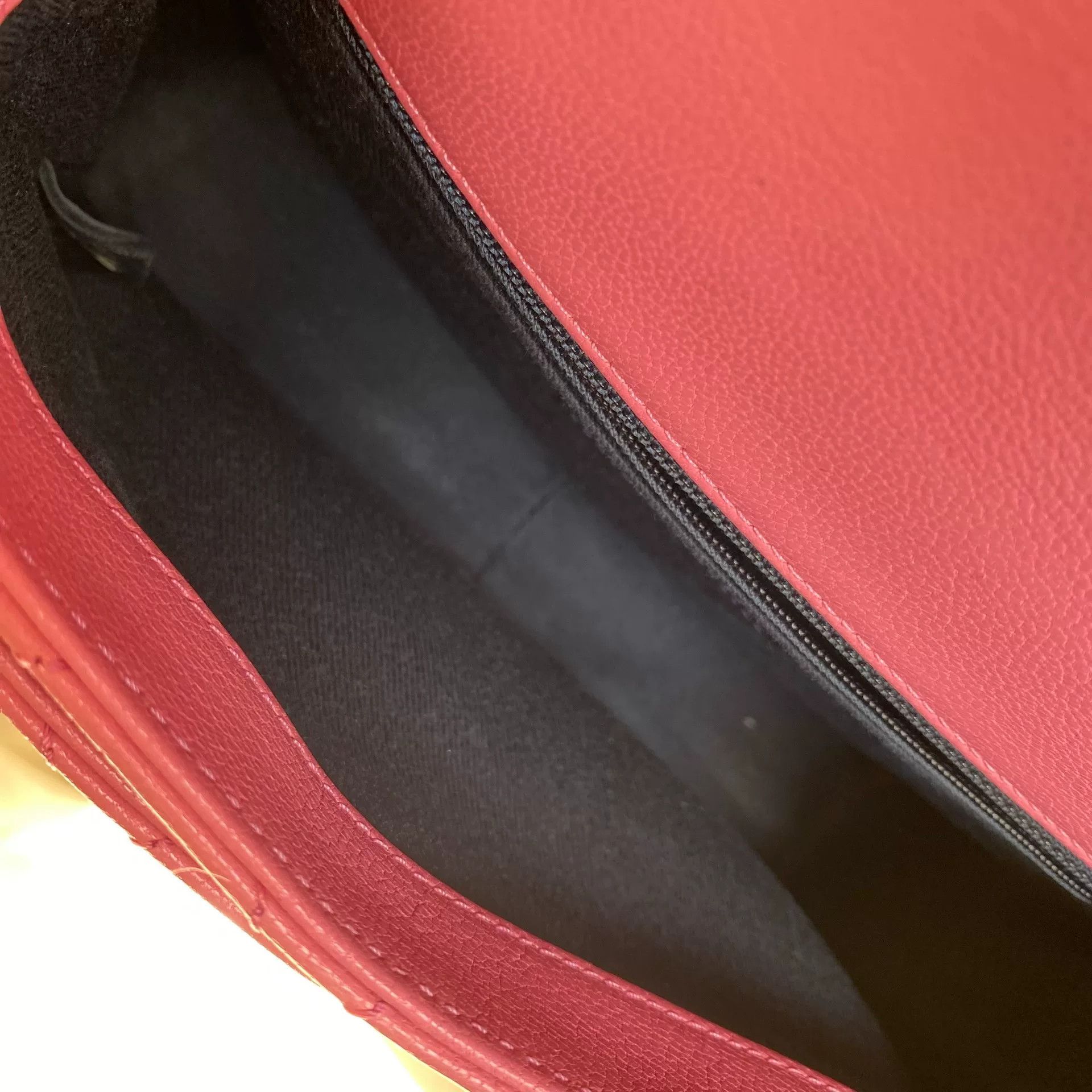 Chanel Pre-loved Bag Very good condition Size ONE SIZE - 8 Thumbnail