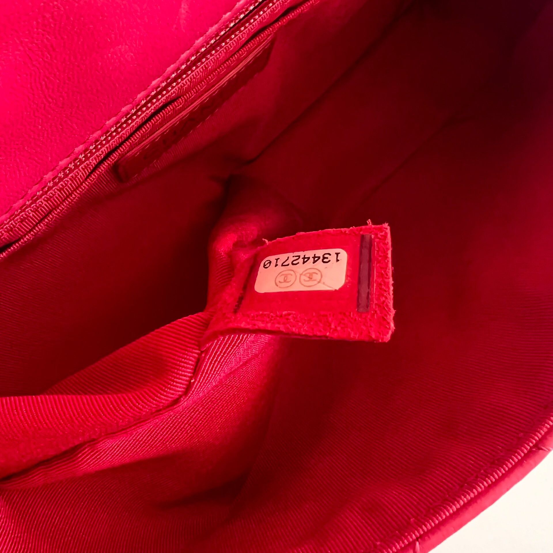 Chanel Pre-loved Bag Very good condition Size ONE SIZE - 7 Thumbnail