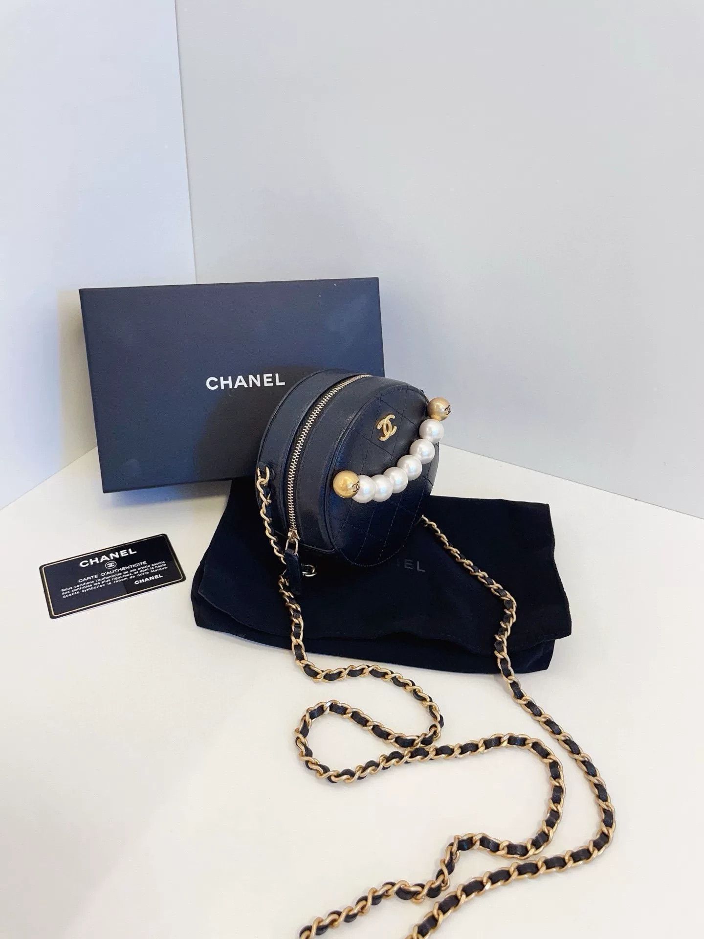 Chanel Pre-loved Bag Very good condition Size ONE SIZE - 3 Thumbnail