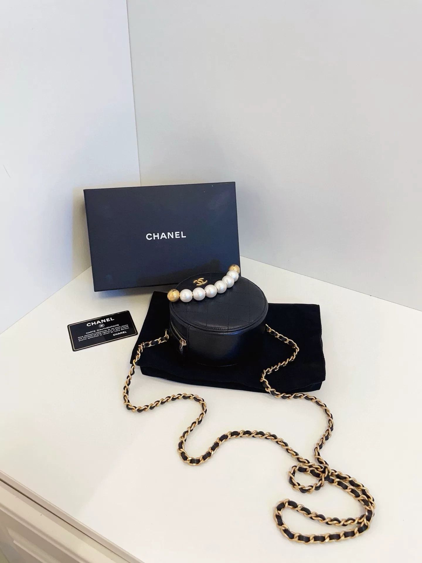 Chanel Pre-loved Bag Very good condition Size ONE SIZE - 6 Thumbnail