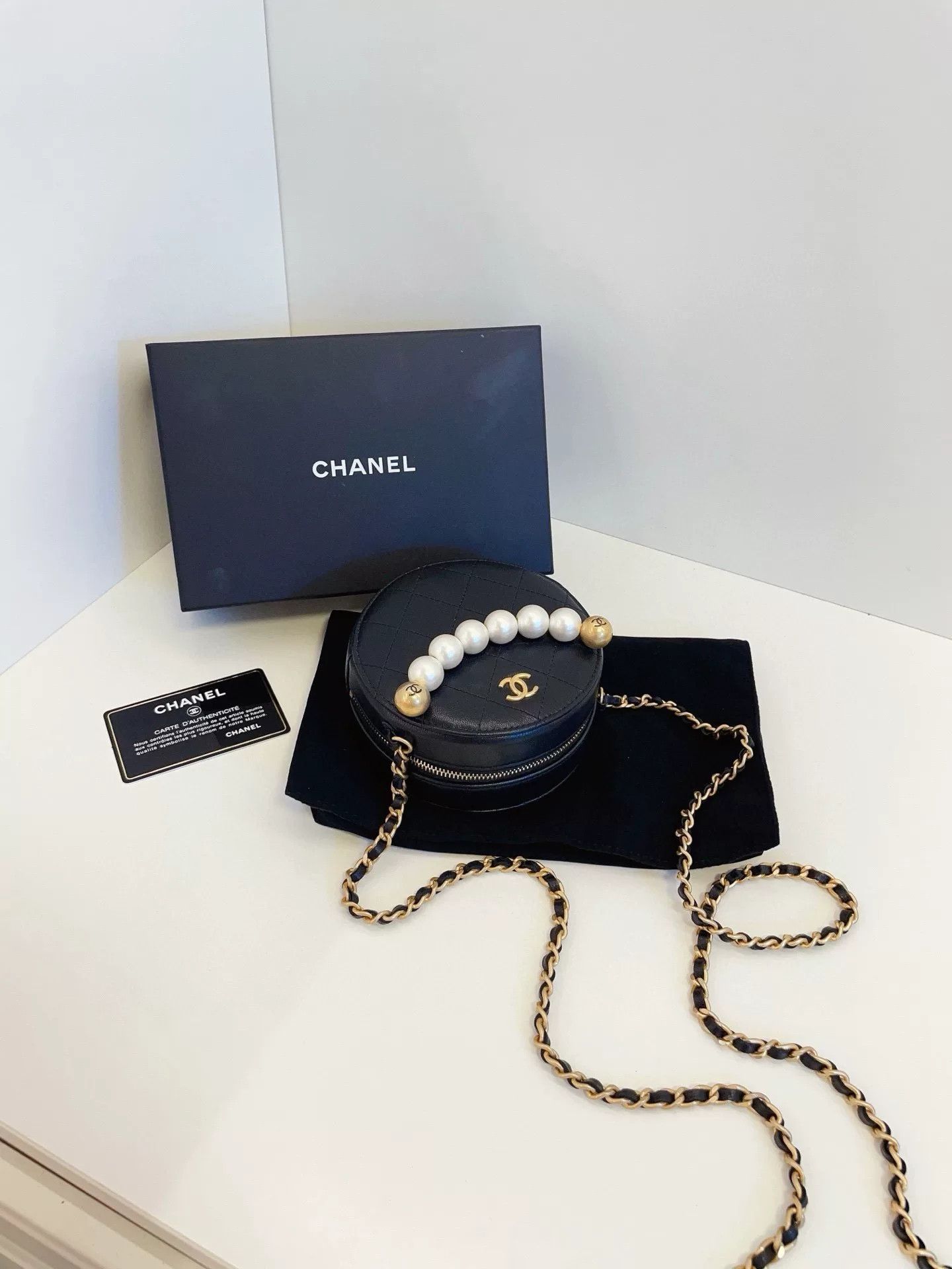 Chanel Pre-loved Bag Very good condition Size ONE SIZE - 5 Thumbnail
