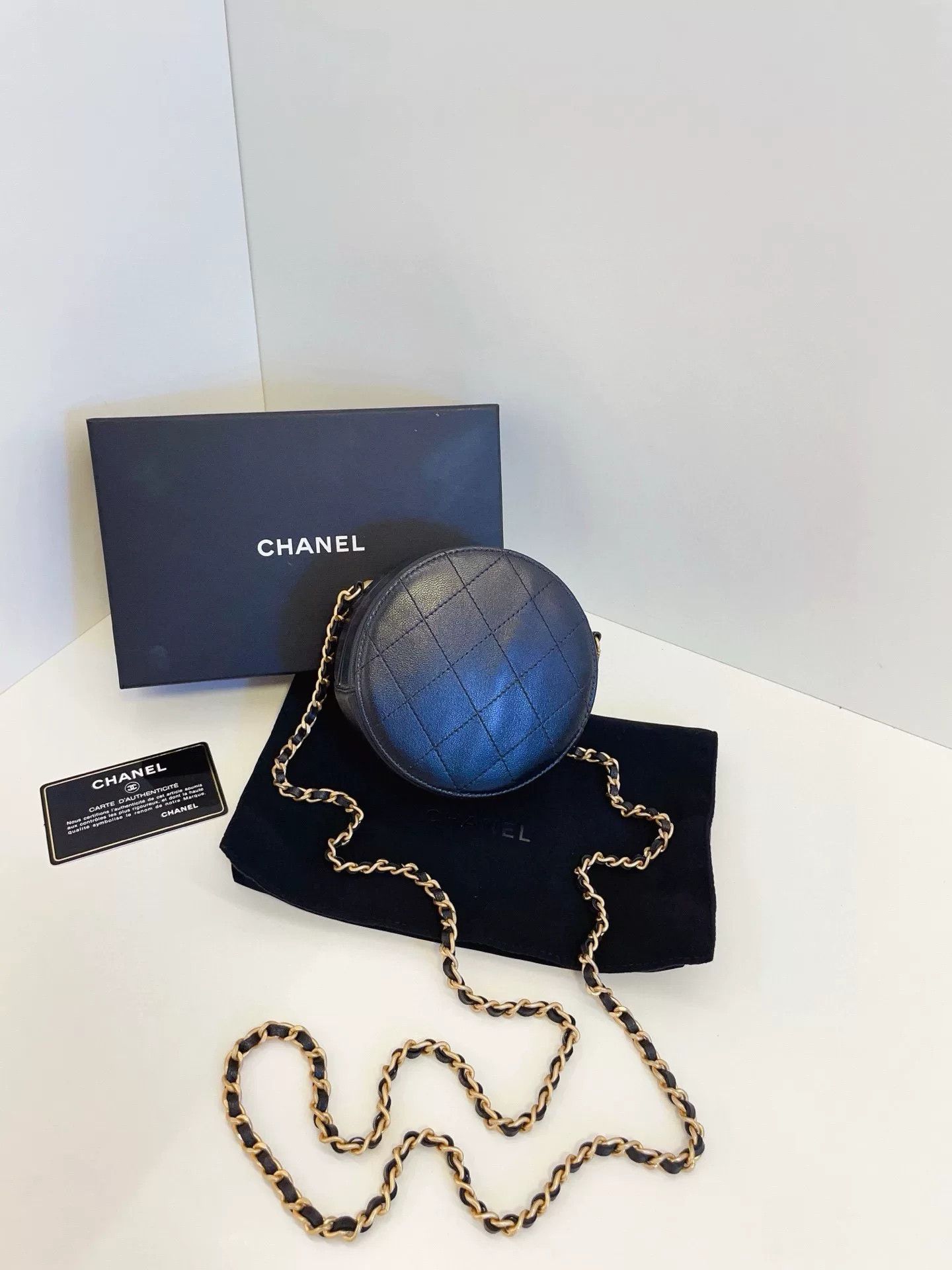 Chanel Pre-loved Bag Very good condition Size ONE SIZE - 2 Thumbnail