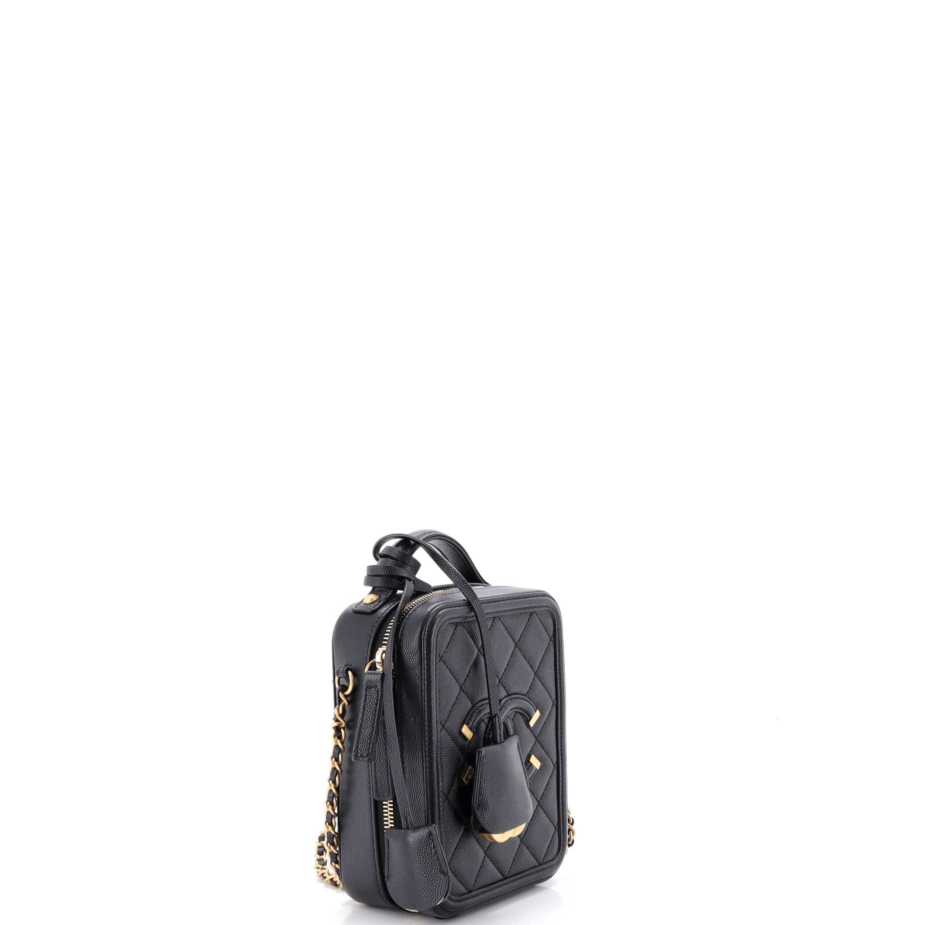 Chanel Filigree Vertical Vanity Case Size ONE SIZE - 2 Thumbnail